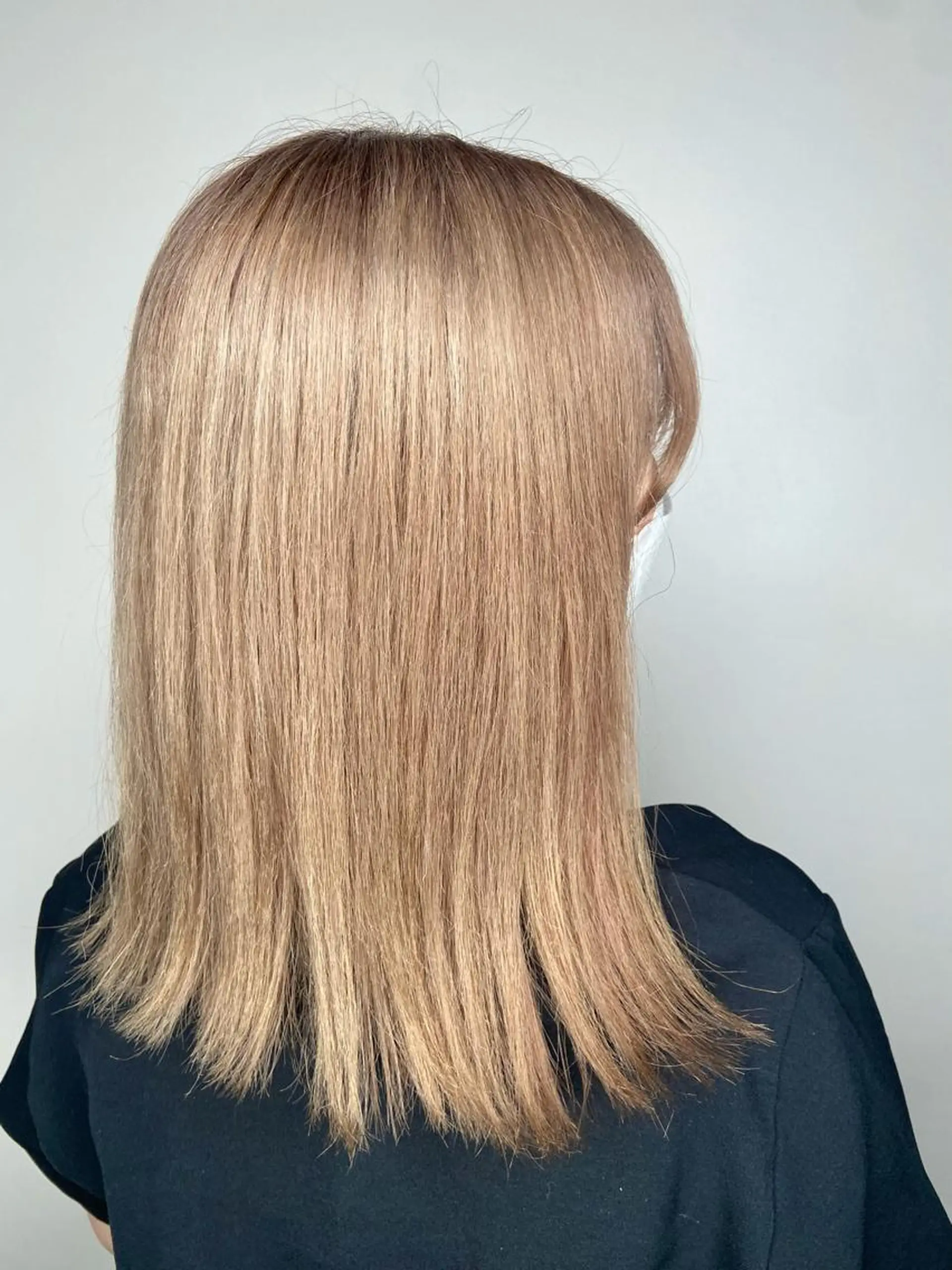 ミディアム カラー SALOWIN 新宿三丁目East所属・縮毛矯正/艶カラー /美髪/ﾒｸﾞﾐのヘアスタイル