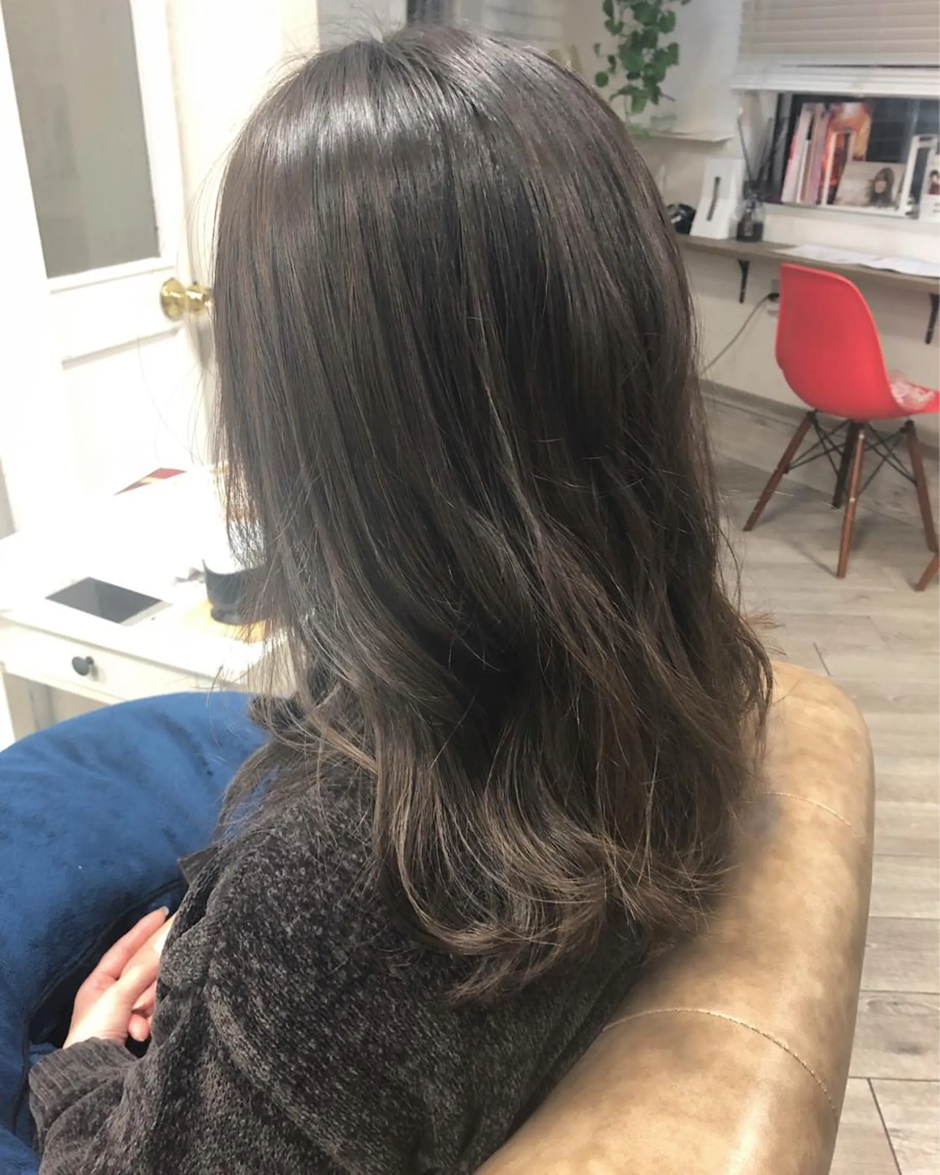 セミロング カラー SALOWIN三軒茶屋店所属・髪質改善/艶髪 やまなかのヘアスタイル