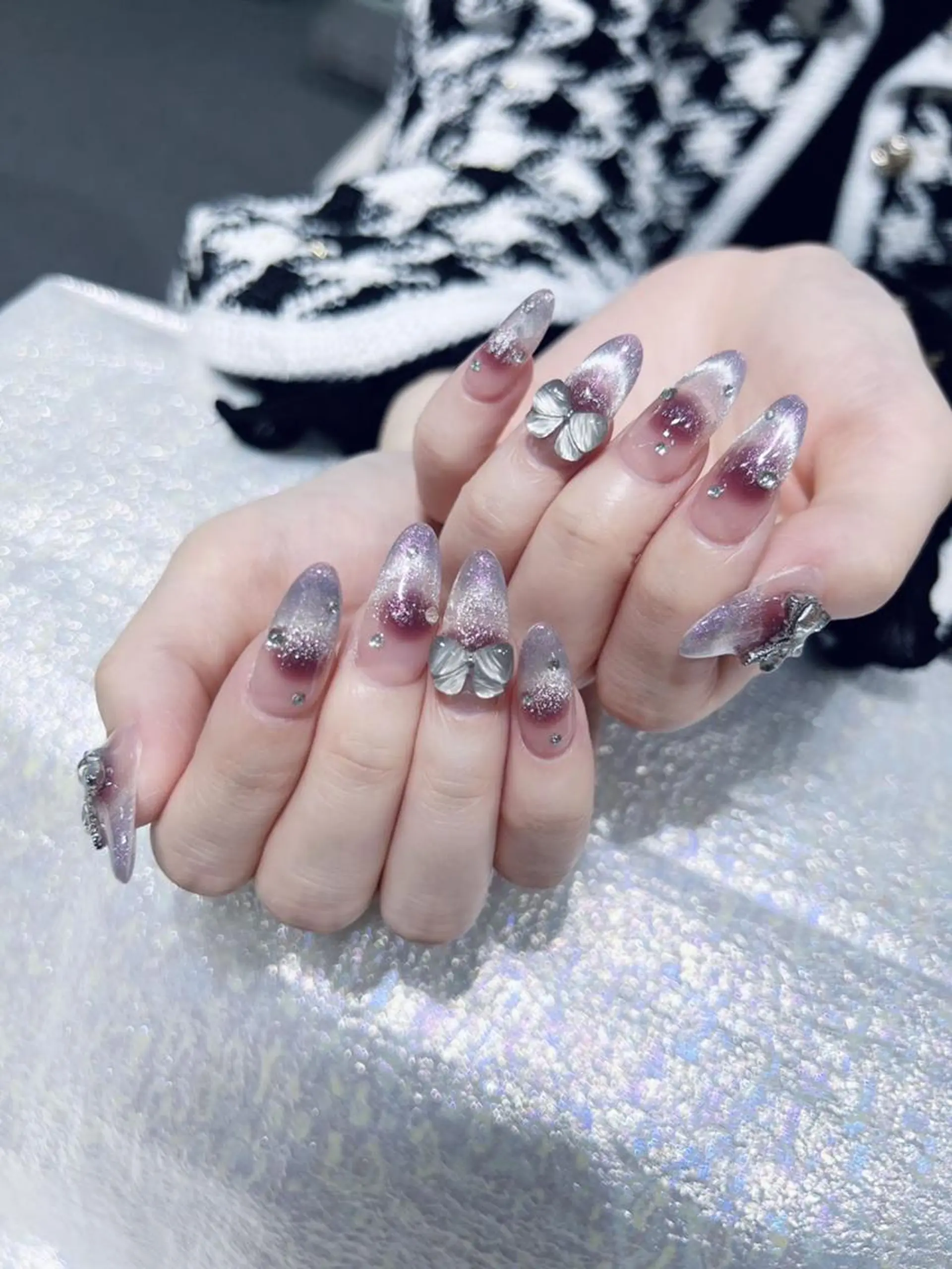 ネイル 長さ出し ネイルチップ Queens momoのネイルデザイン