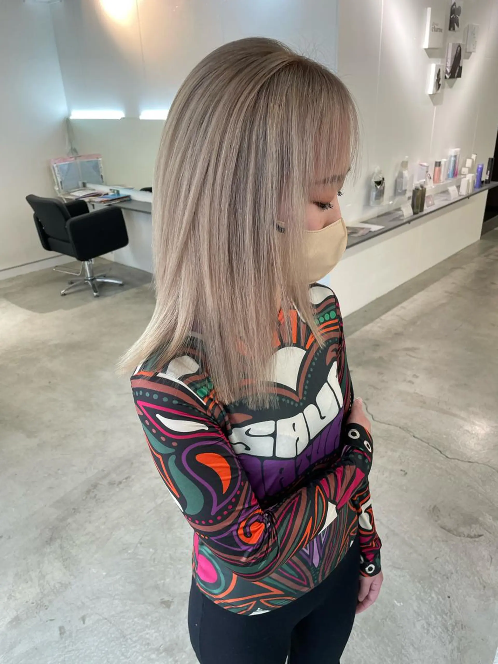 ミディアム K!ng所属・レイヤーカット/ 髪質改善/ハイライトのヘアスタイル