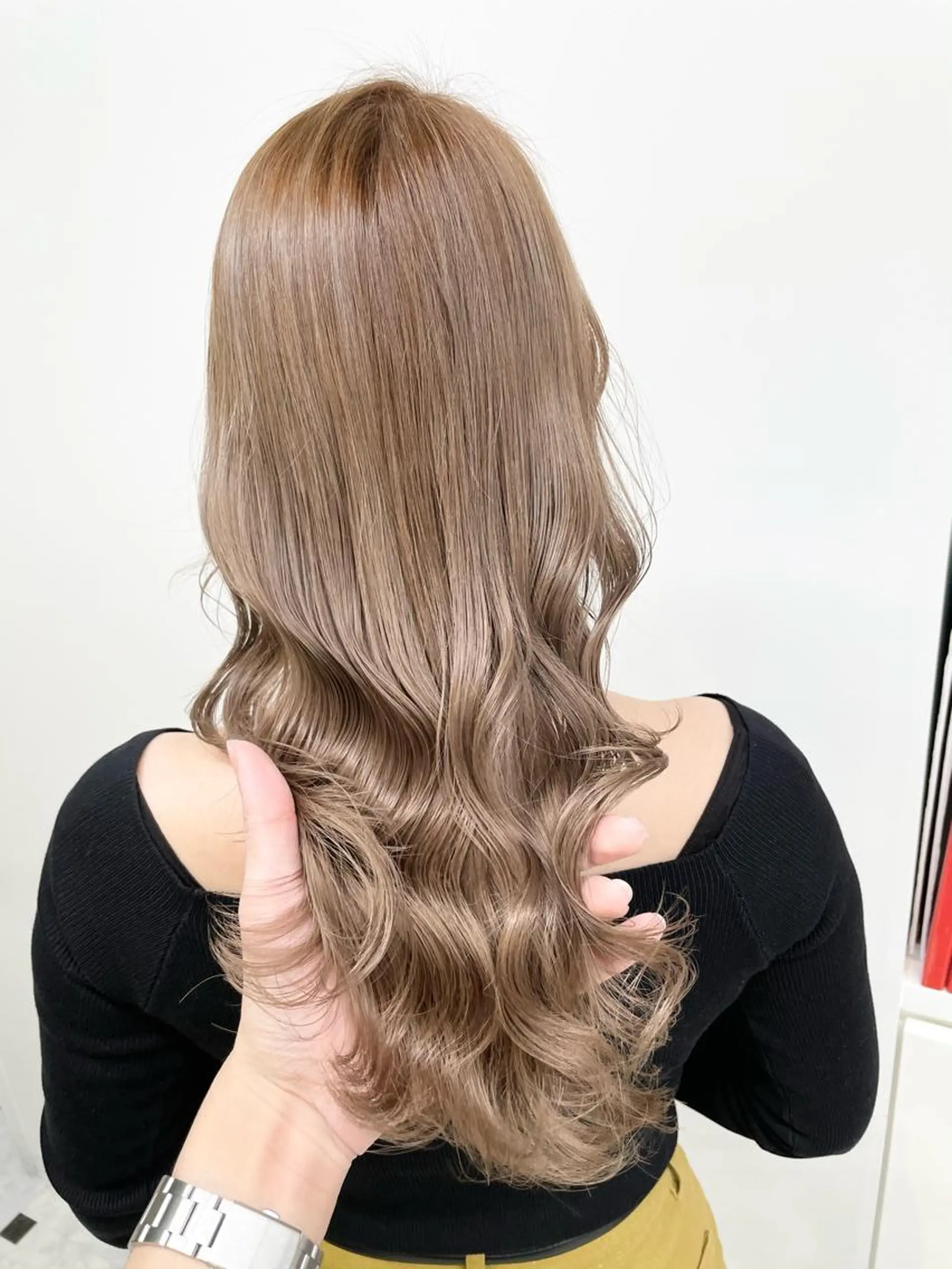 ロング カラー 💍大人デザイン /ハイトーン♡リクトのヘアスタイル