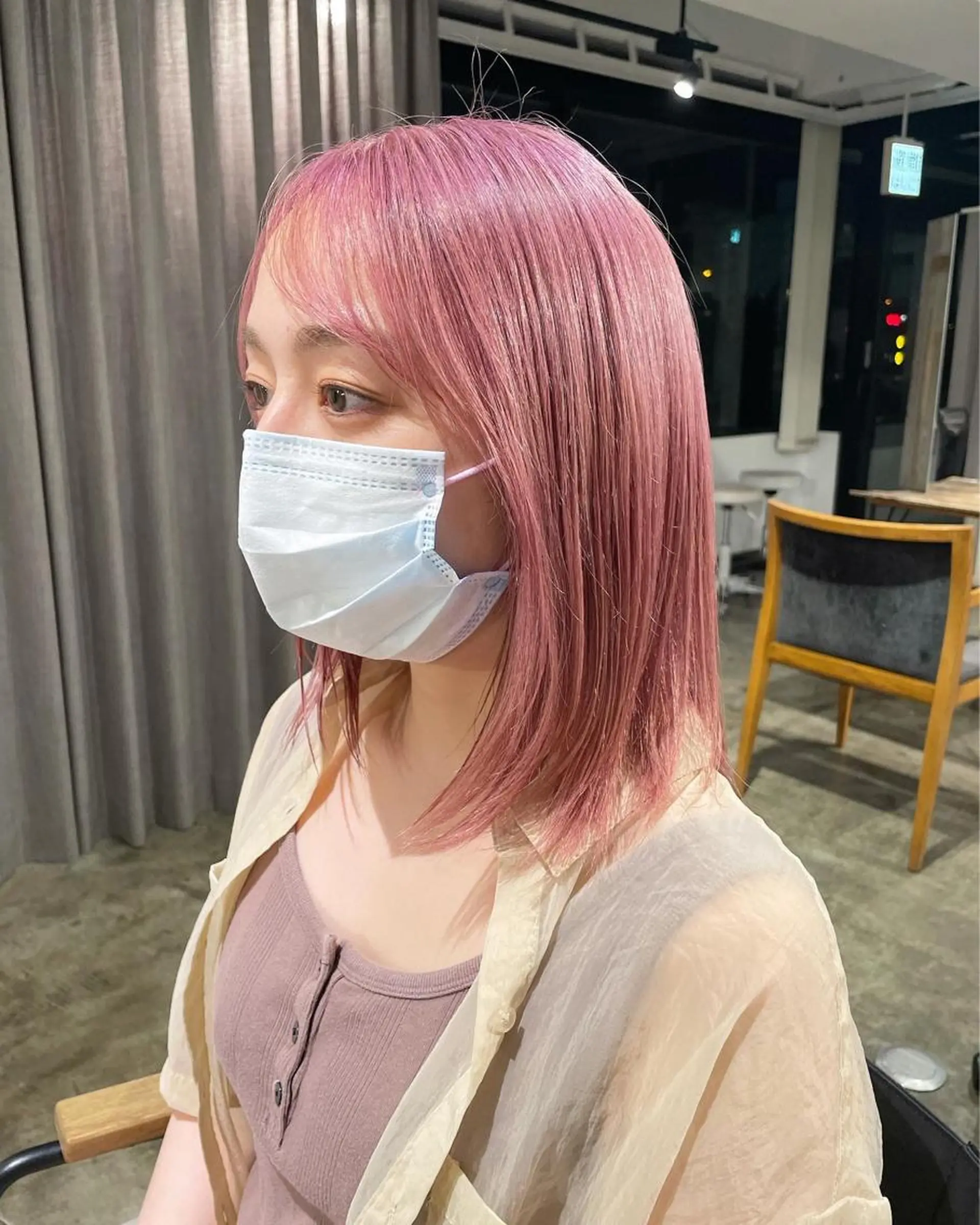 ミディアム カラー ハイトーンカラー ピンクカラー ヘアカラー トリートメント ハイトーン/レイヤー /ケアブリーチ石川治のヘアスタイル