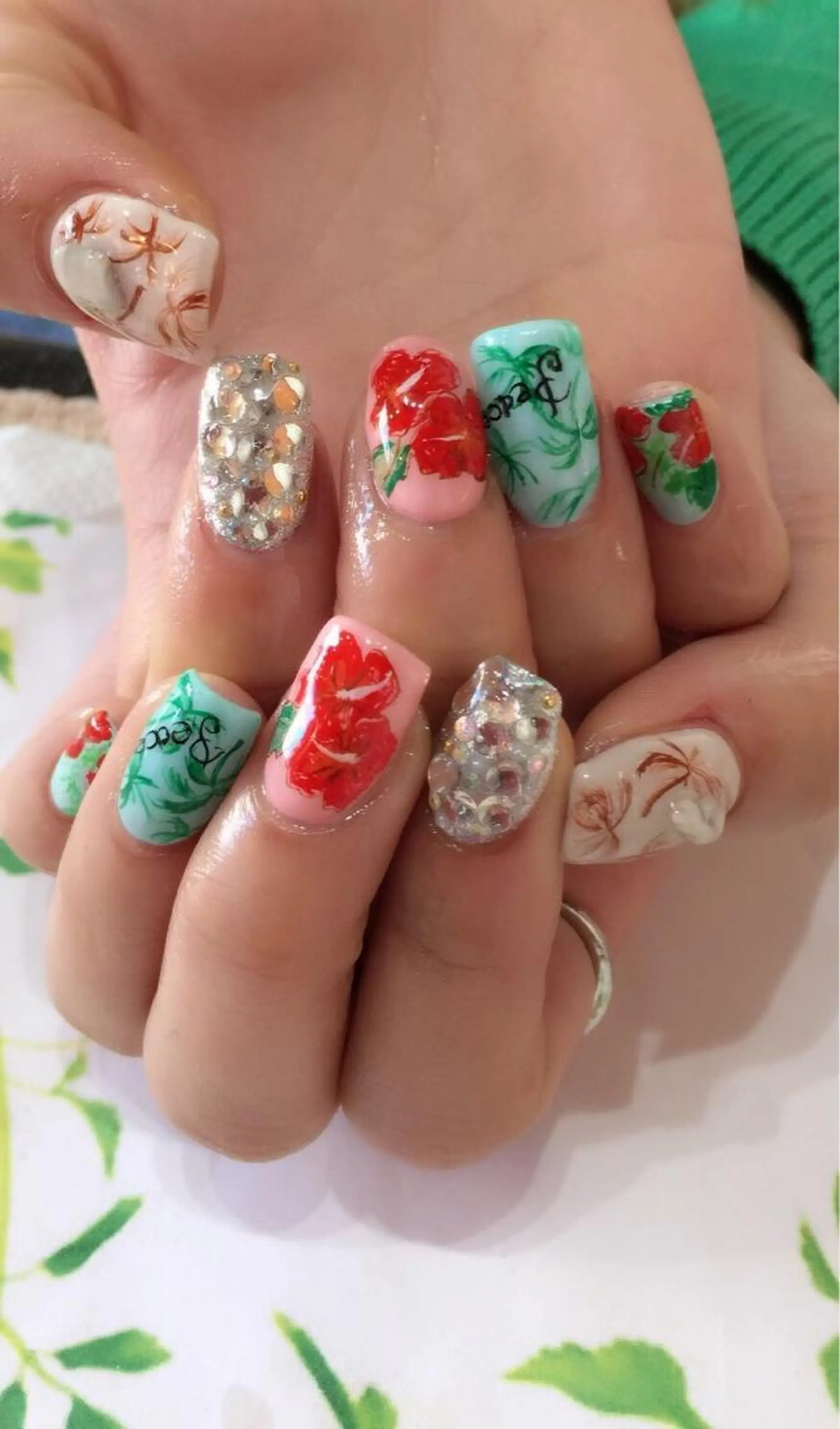 ネイル a yakaのネイルデザイン