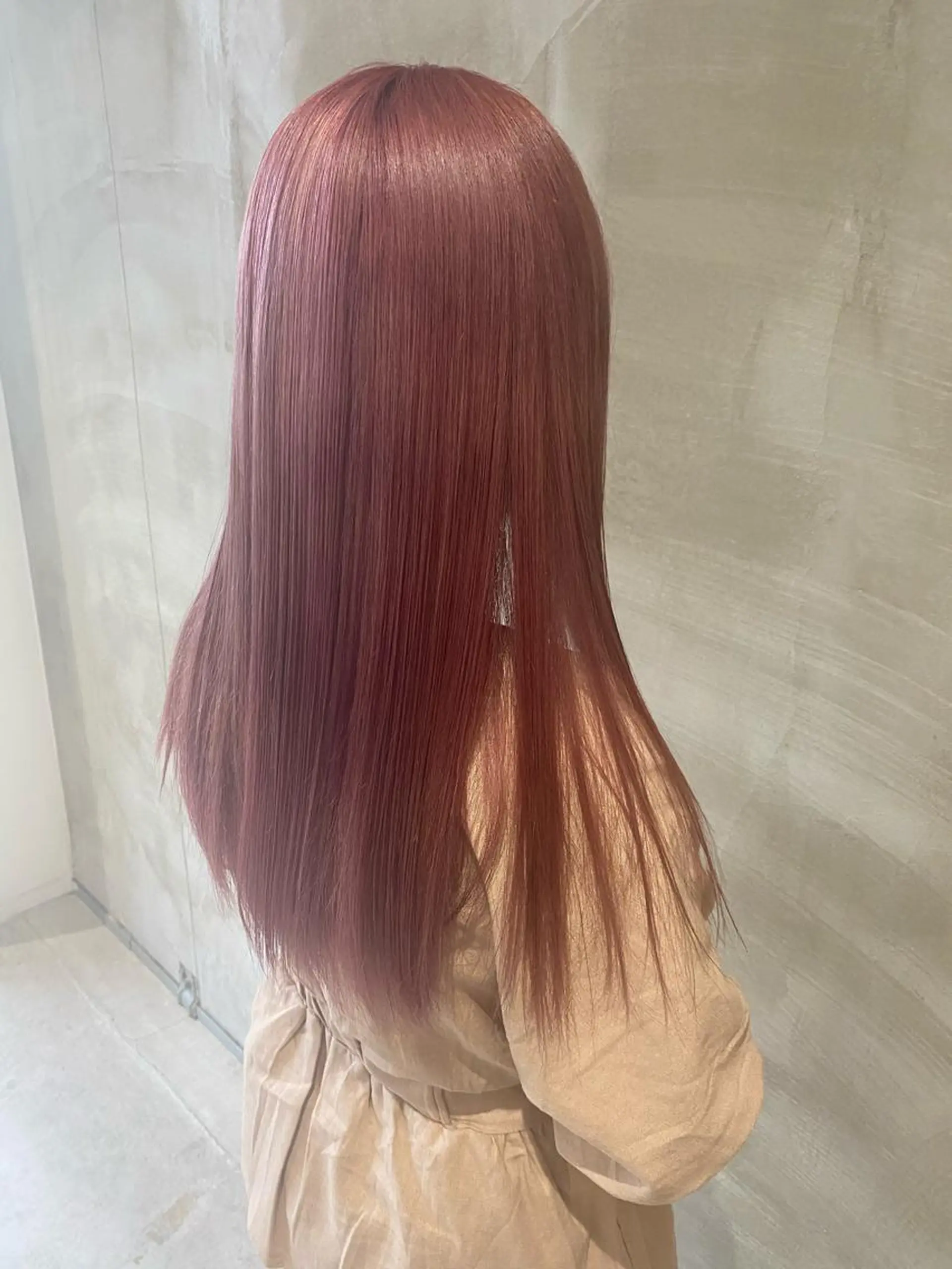 ロング カラー 鈴木 美紅のヘアスタイル