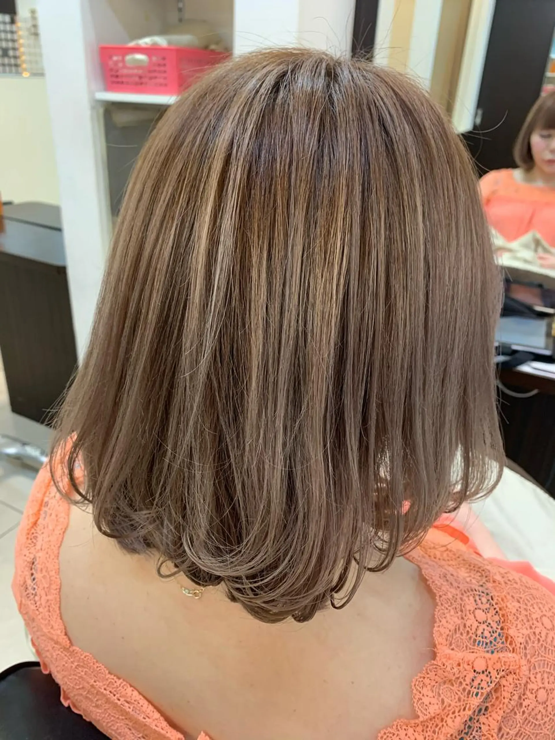 カラー 大人女性ぼかし メンズ強化🦙平作のヘアスタイル