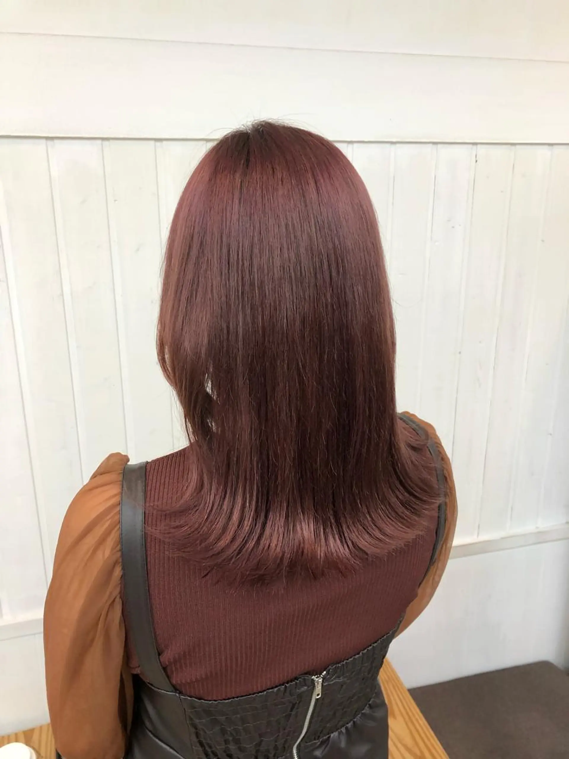 ロング カラー ヘアアレンジ アディクシーカラー アッシュ ベージュカラー 黒髪 ブリーチ JURI🤎 ワンカールレイヤーのヘアスタイル