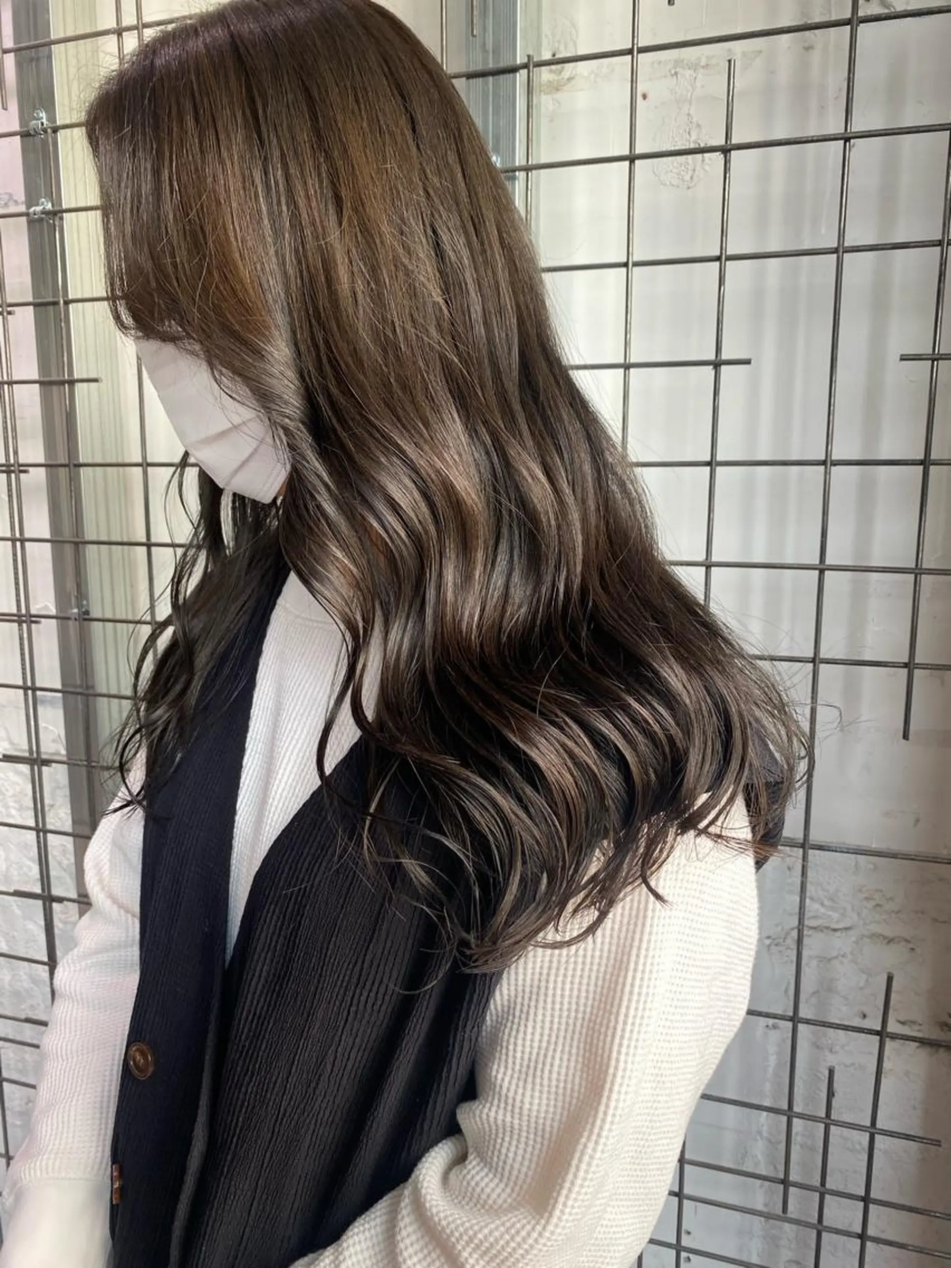 カラー ヘアカラー AYANE 韓国ヘア /レイヤーカットのヘアスタイル