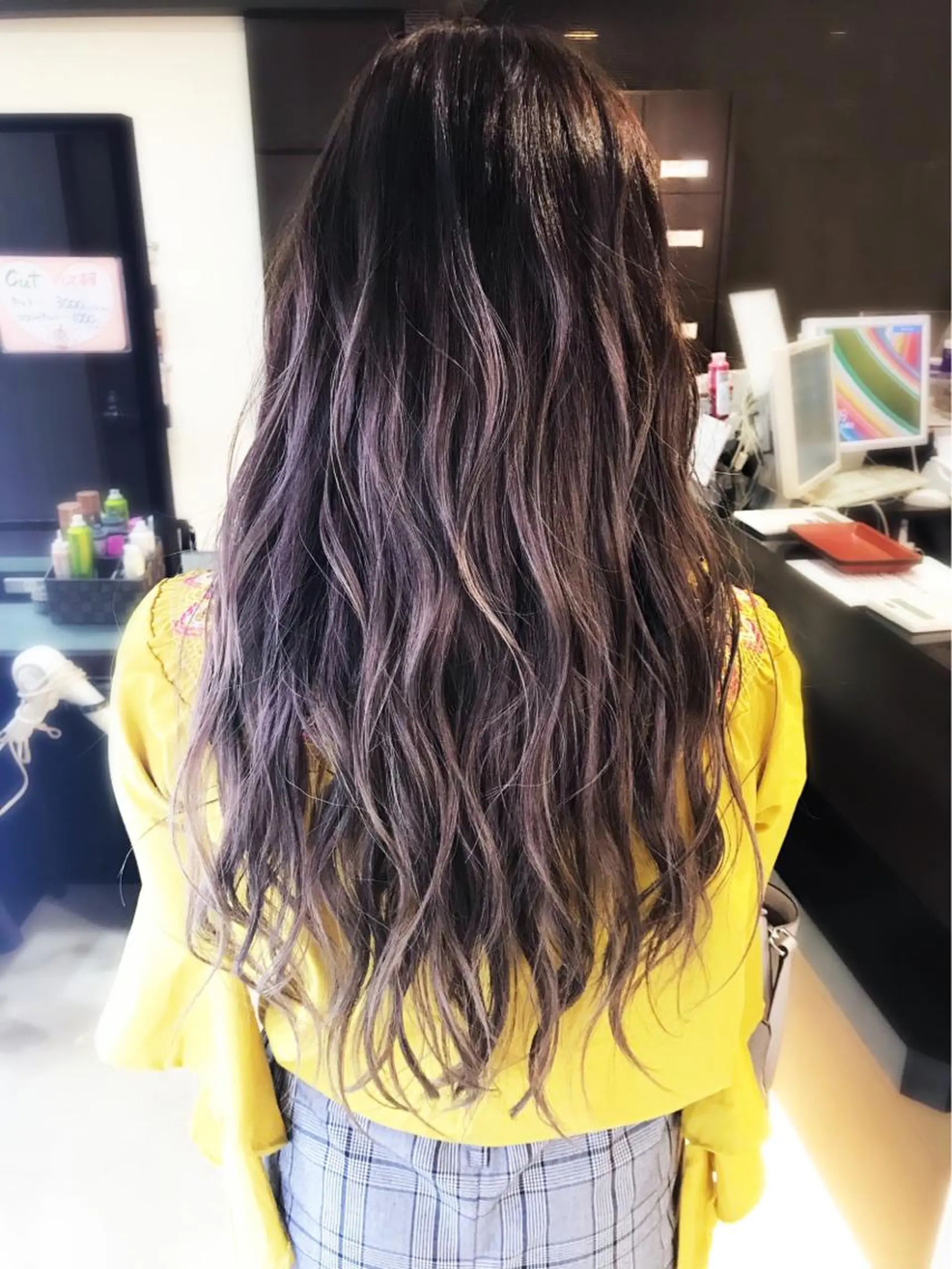 ロング カラコレなんば店所属・カラコレなんば TOPstylistのヘアスタイル