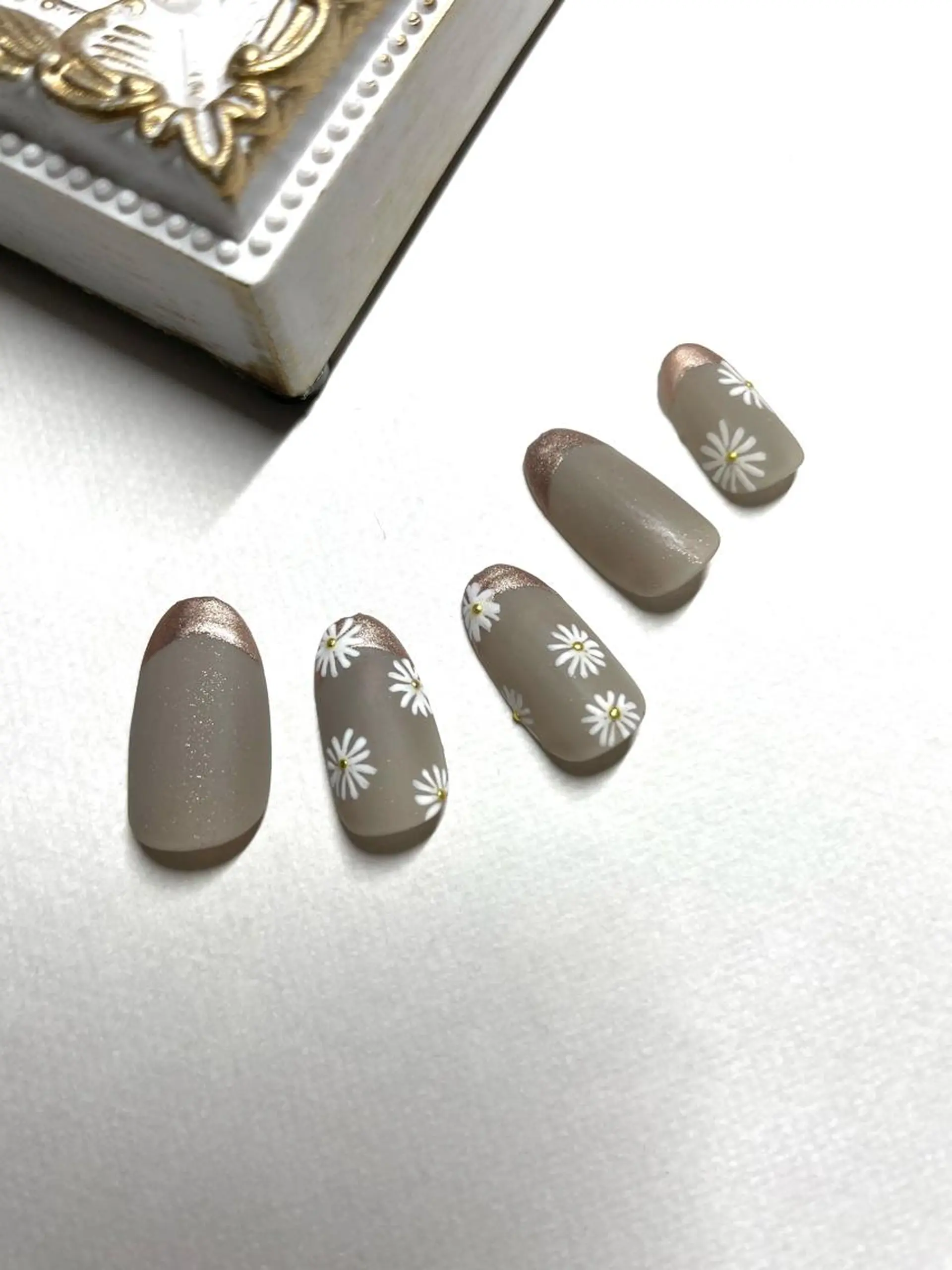 ネイル マットネイル le_rire _nailのネイルデザイン