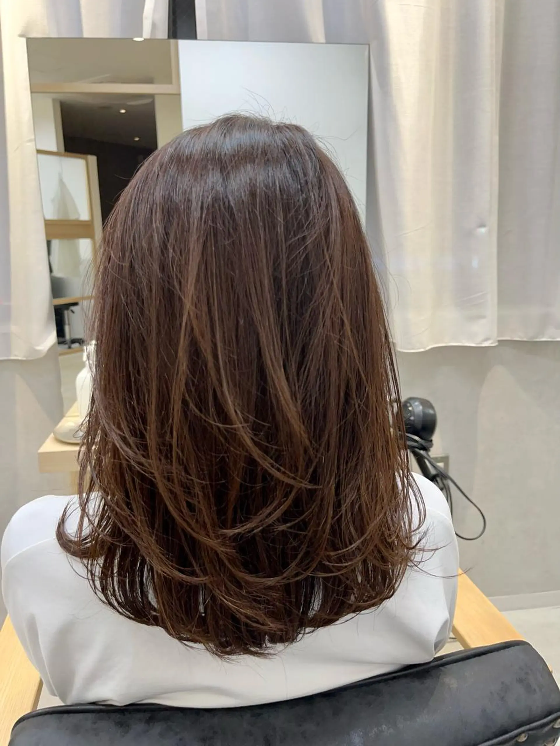 セミロング レイヤーカット 天野 涼のヘアスタイル