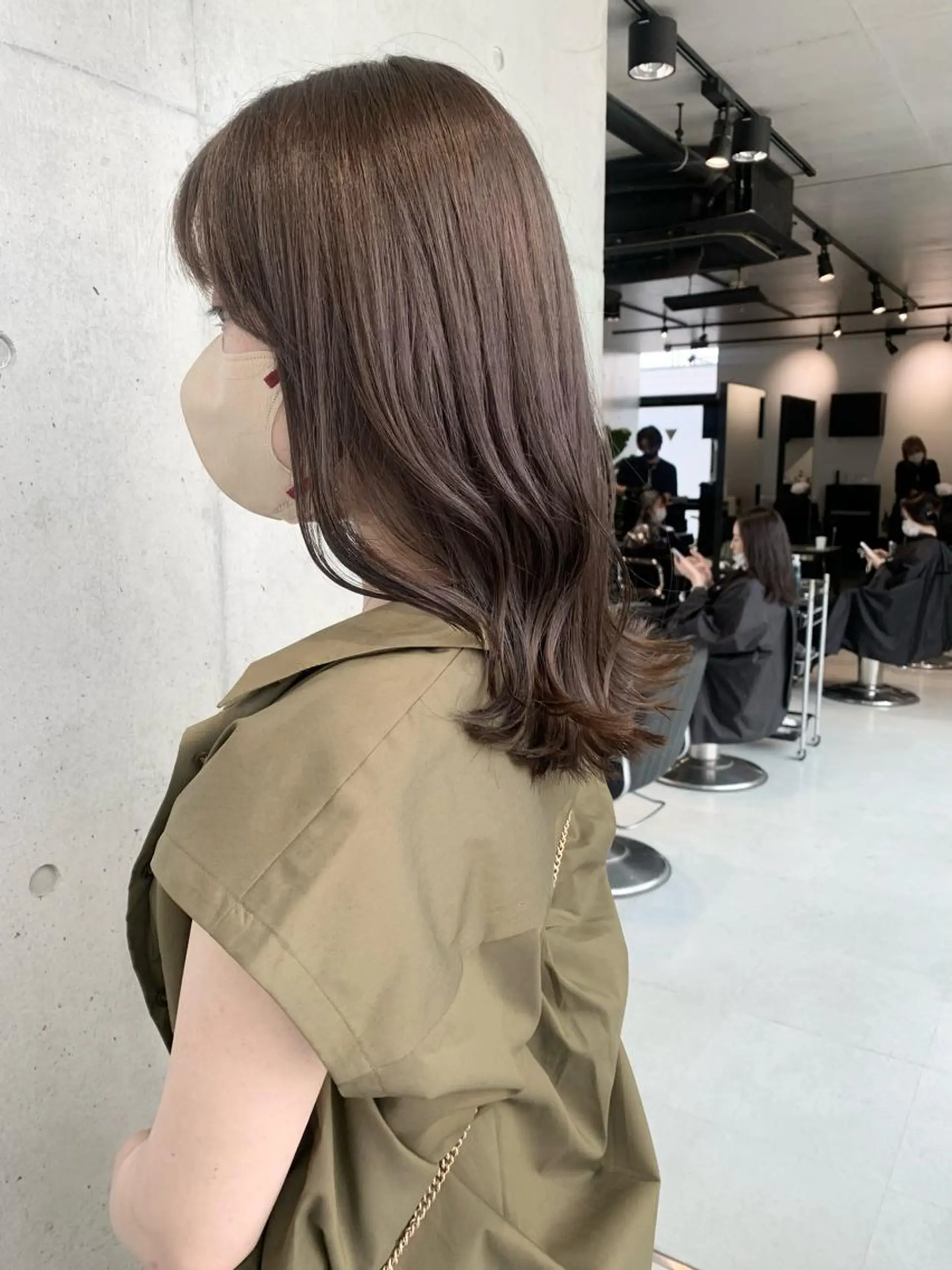 ミディアム カラー カット ヘアカラー トリートメント ヘッドスパ ヘアセット 透明感/オリーブ/ グレージュ/YUKAのヘアスタイル
