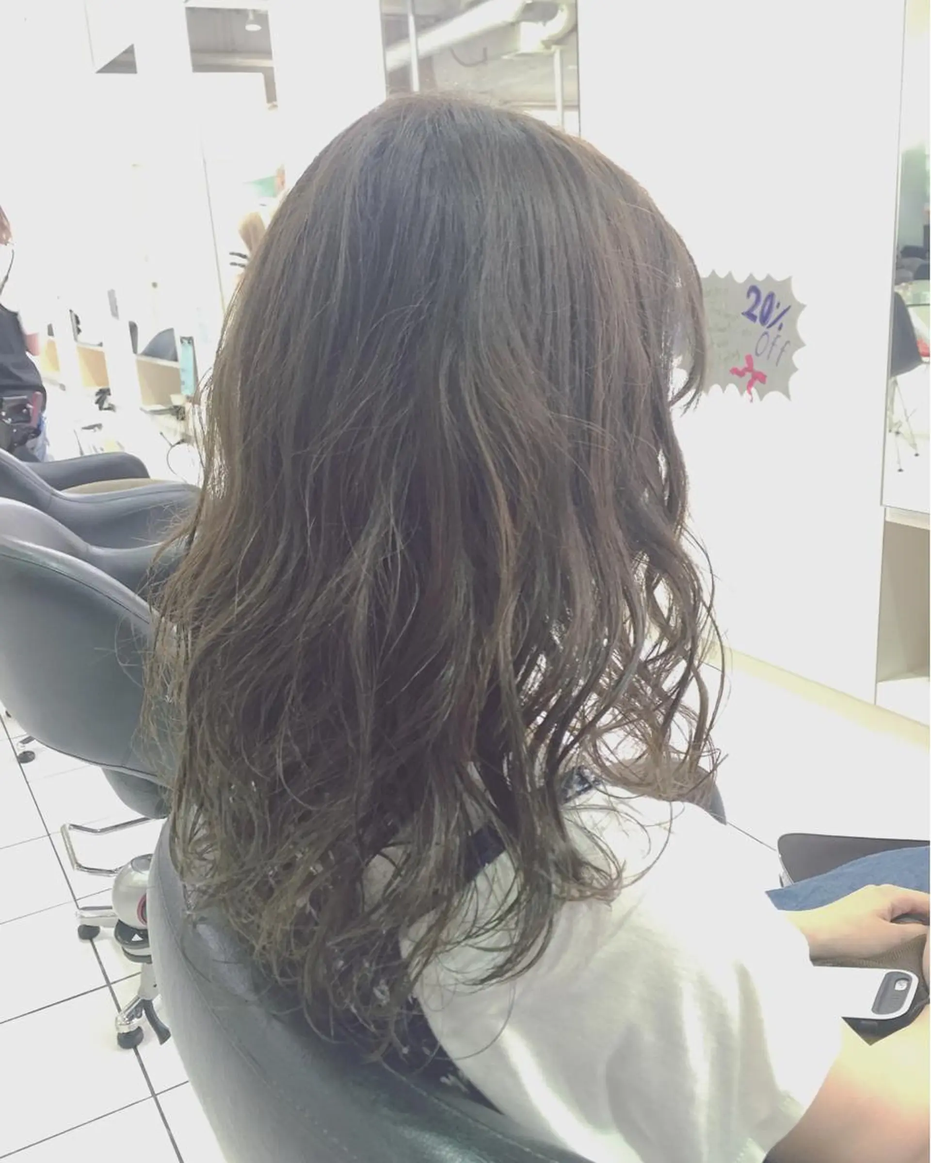 セミロング ロング カラー イルミナカラー 青木 茂樹⭐️ 透明感カラーのヘアスタイル