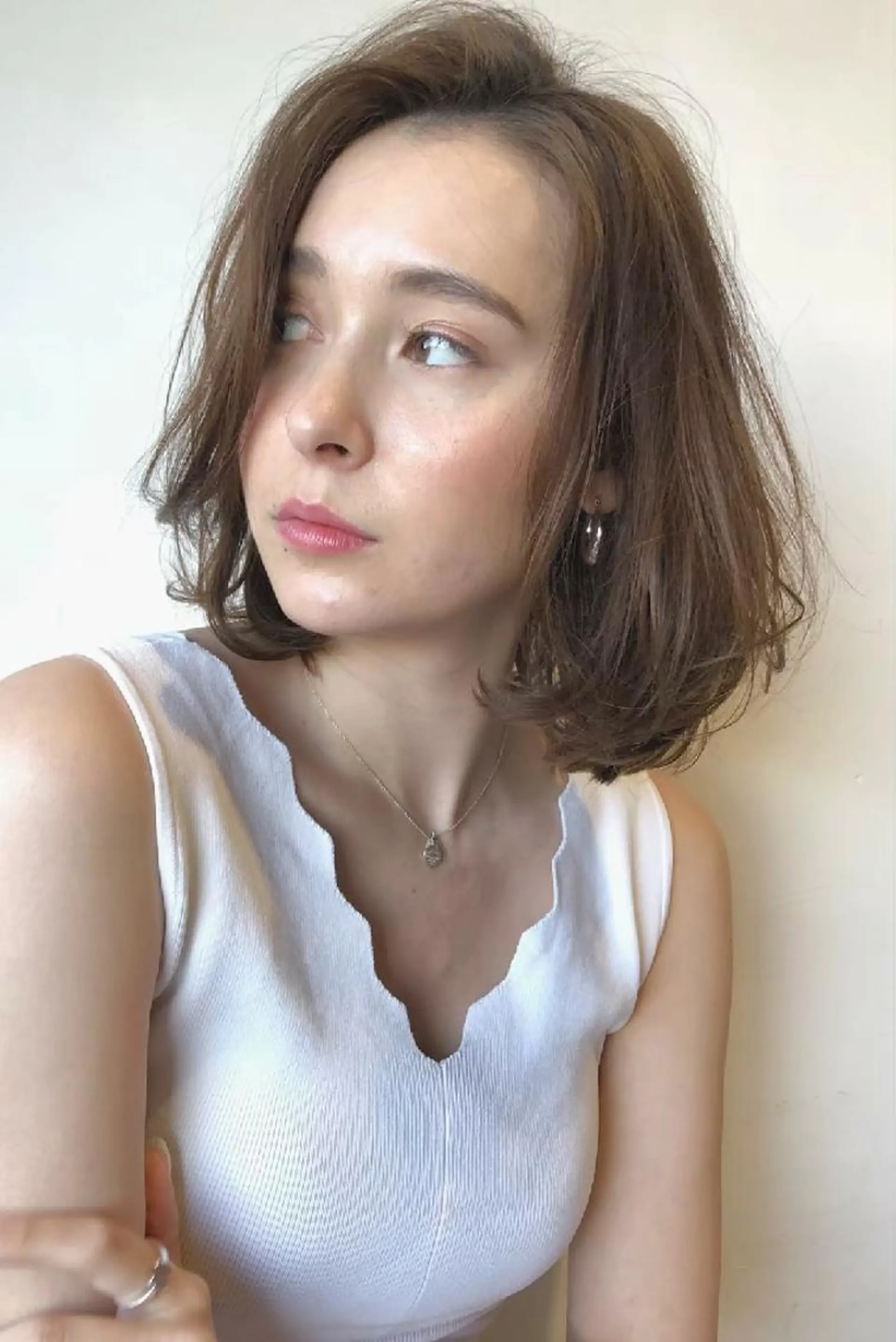 ミディアム カラー 【大宮】デザイナー Anne 諳 アンのヘアスタイル