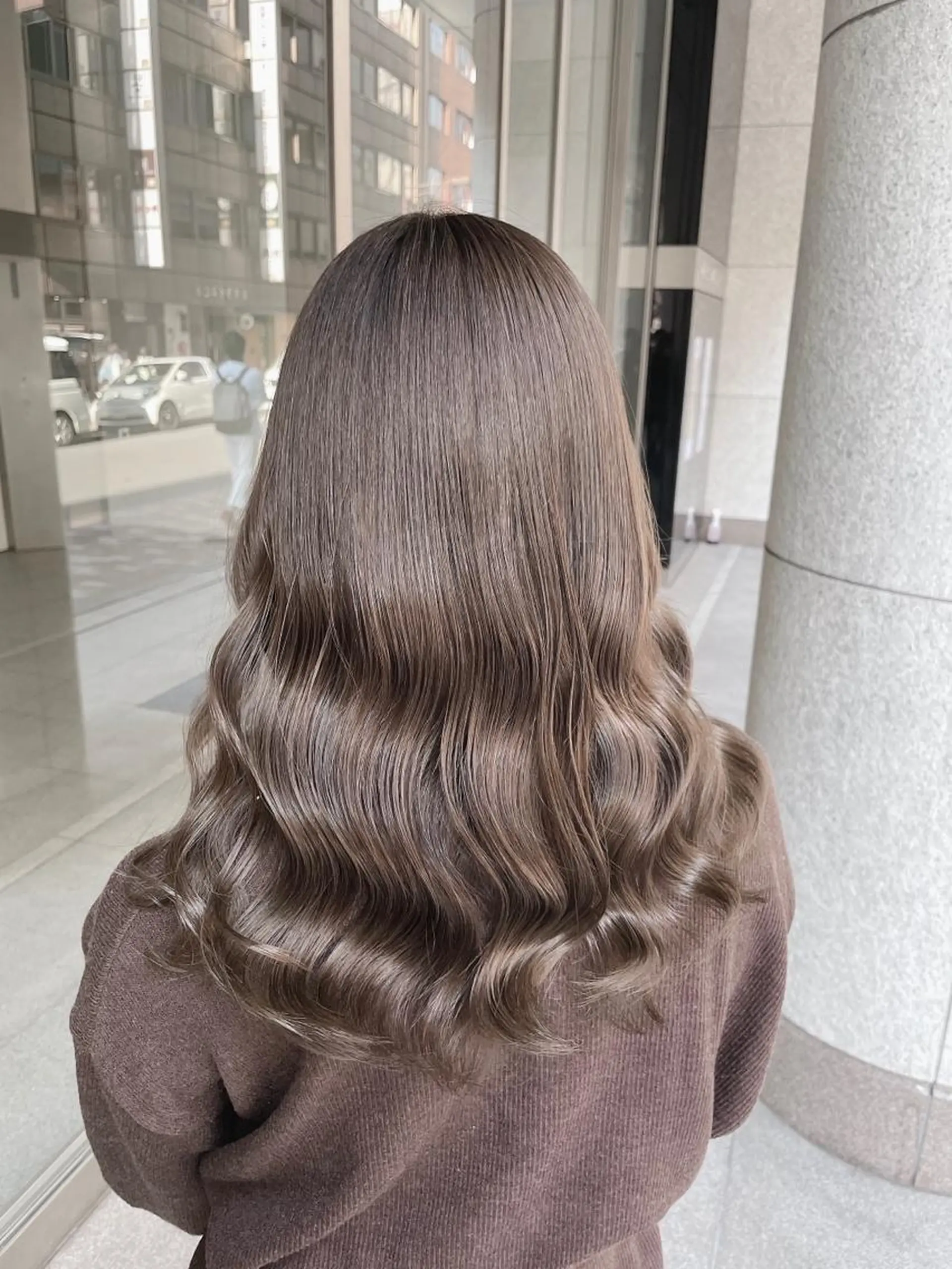 セミロング カラー 美髪美容師 くぼた店長🫧のヘアスタイル