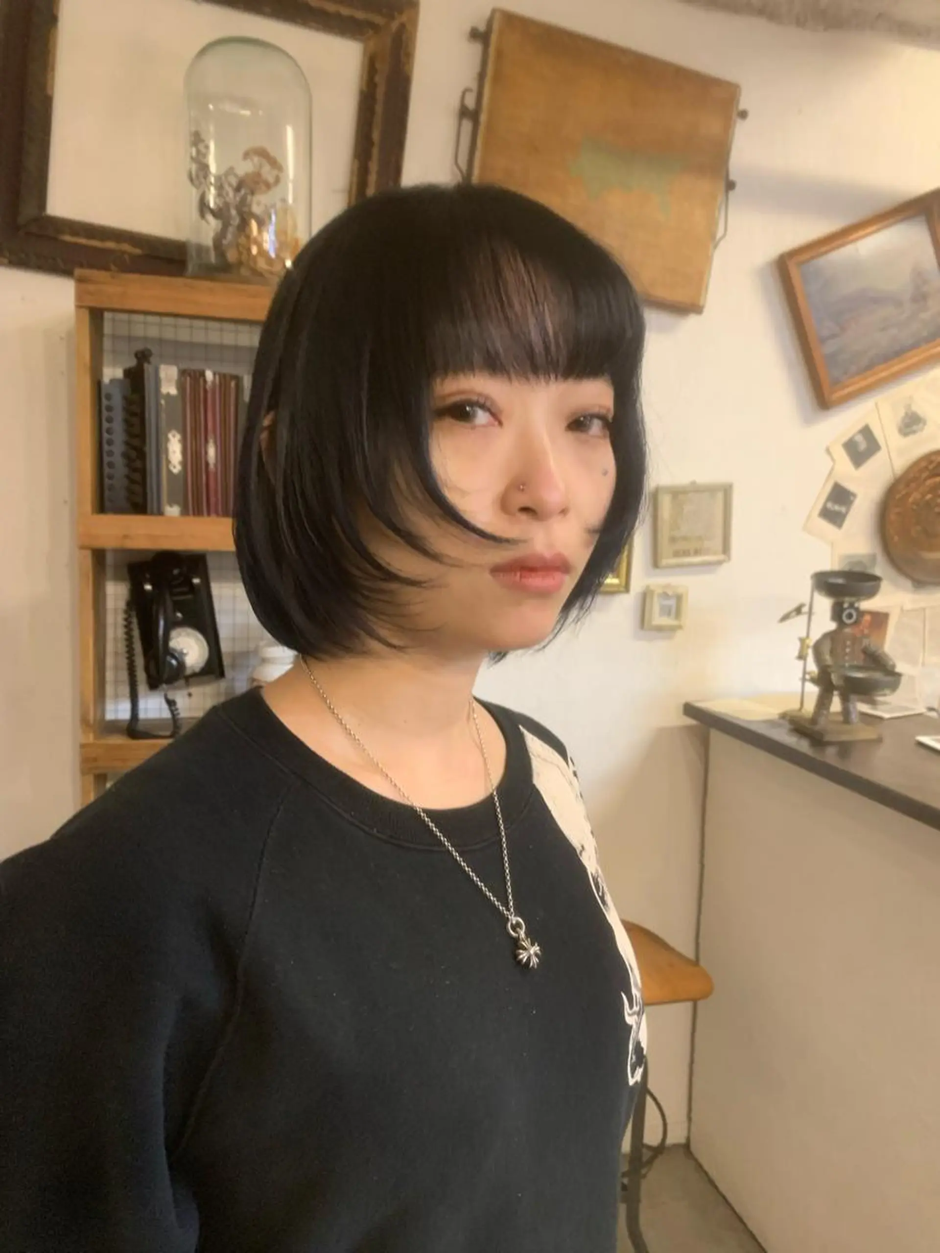 カラー 黒髪 ブルーカラー ブルーブラック Joh/メンズカット /レイヤー/ブリーチのヘアスタイル