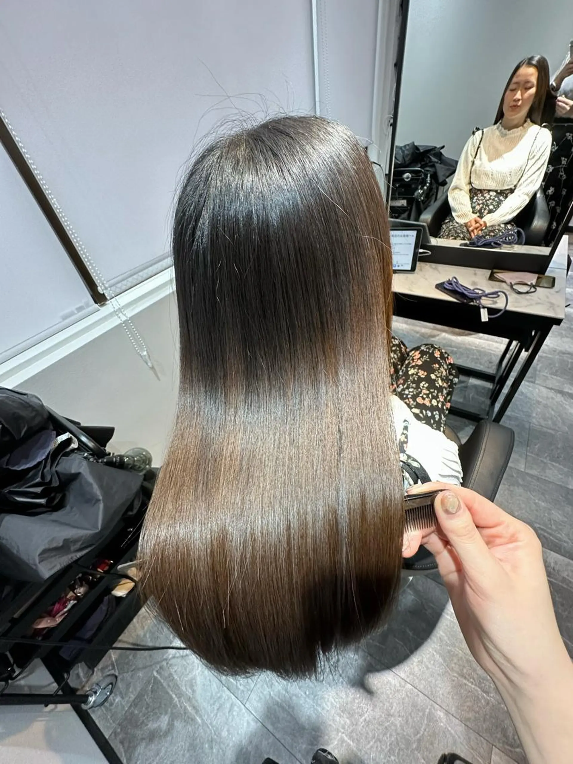 ロング カラー カット ヘアカラー トリートメント 近藤千翔🩵 髪質改善Periodのエステ・リラクイメージ