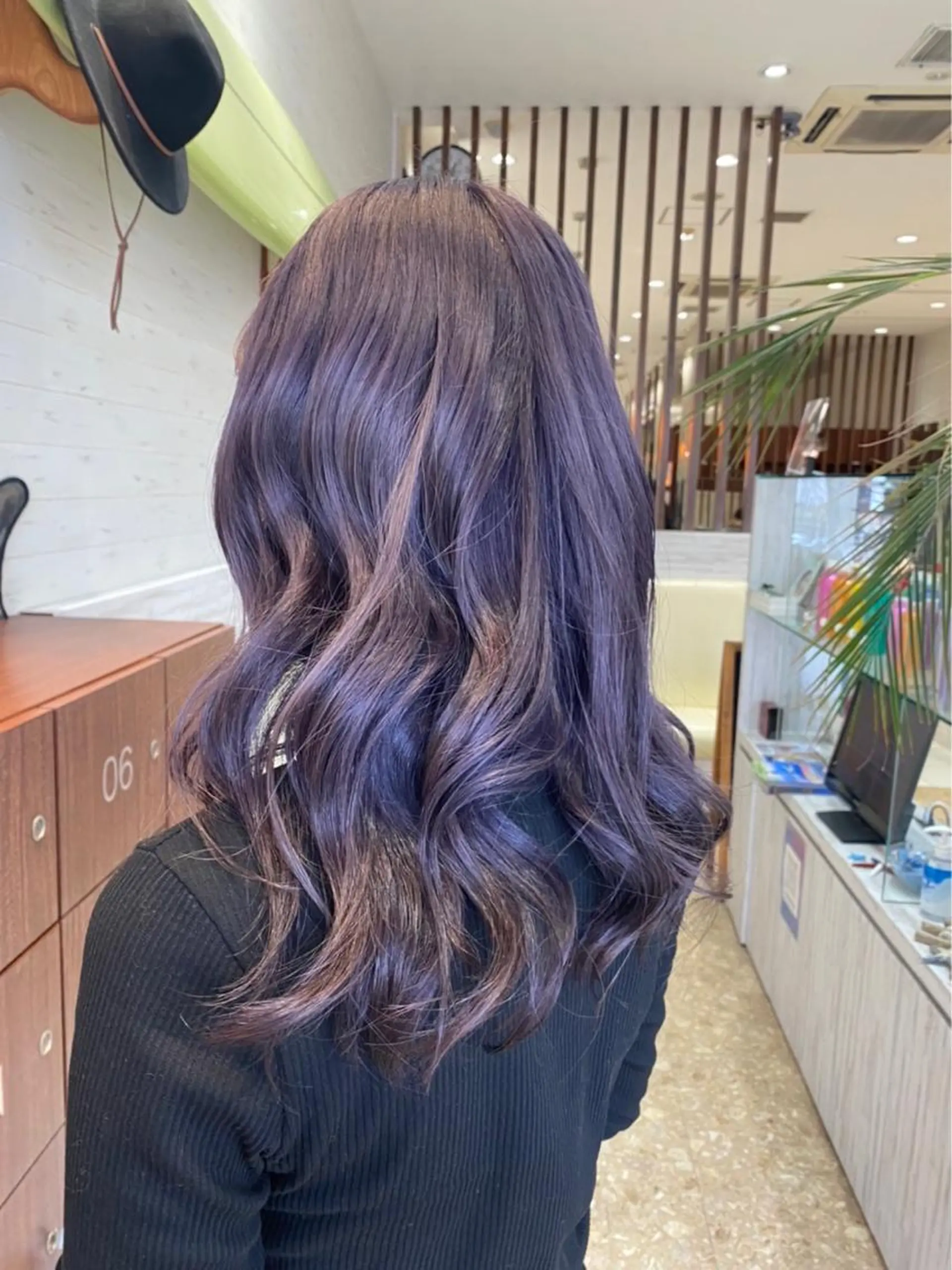 セミロング カット ヘアカラー EARTH検見川浜 鈴木学のヘアスタイル