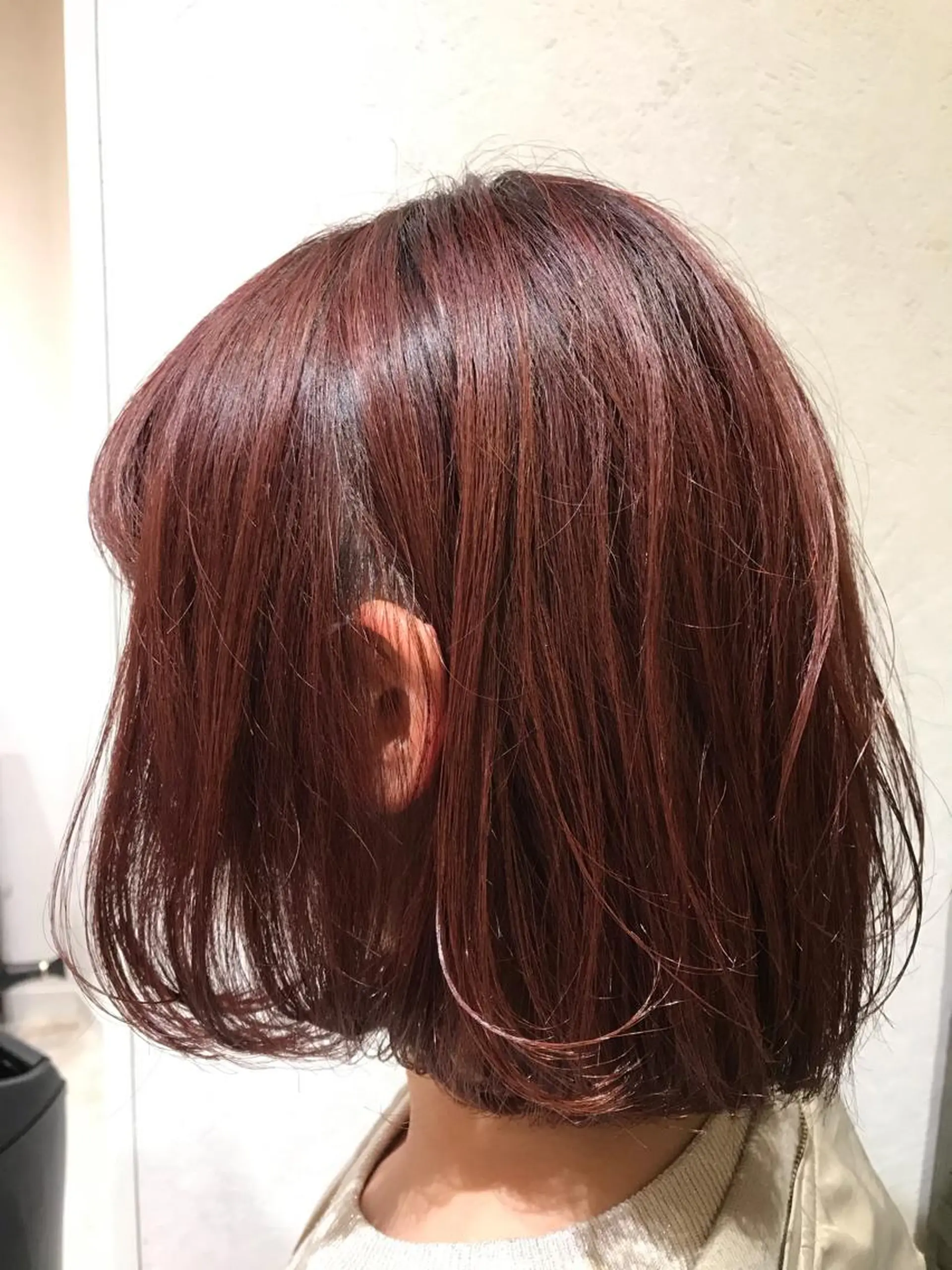 ミディアム カラー スズキ シオリのヘアスタイル