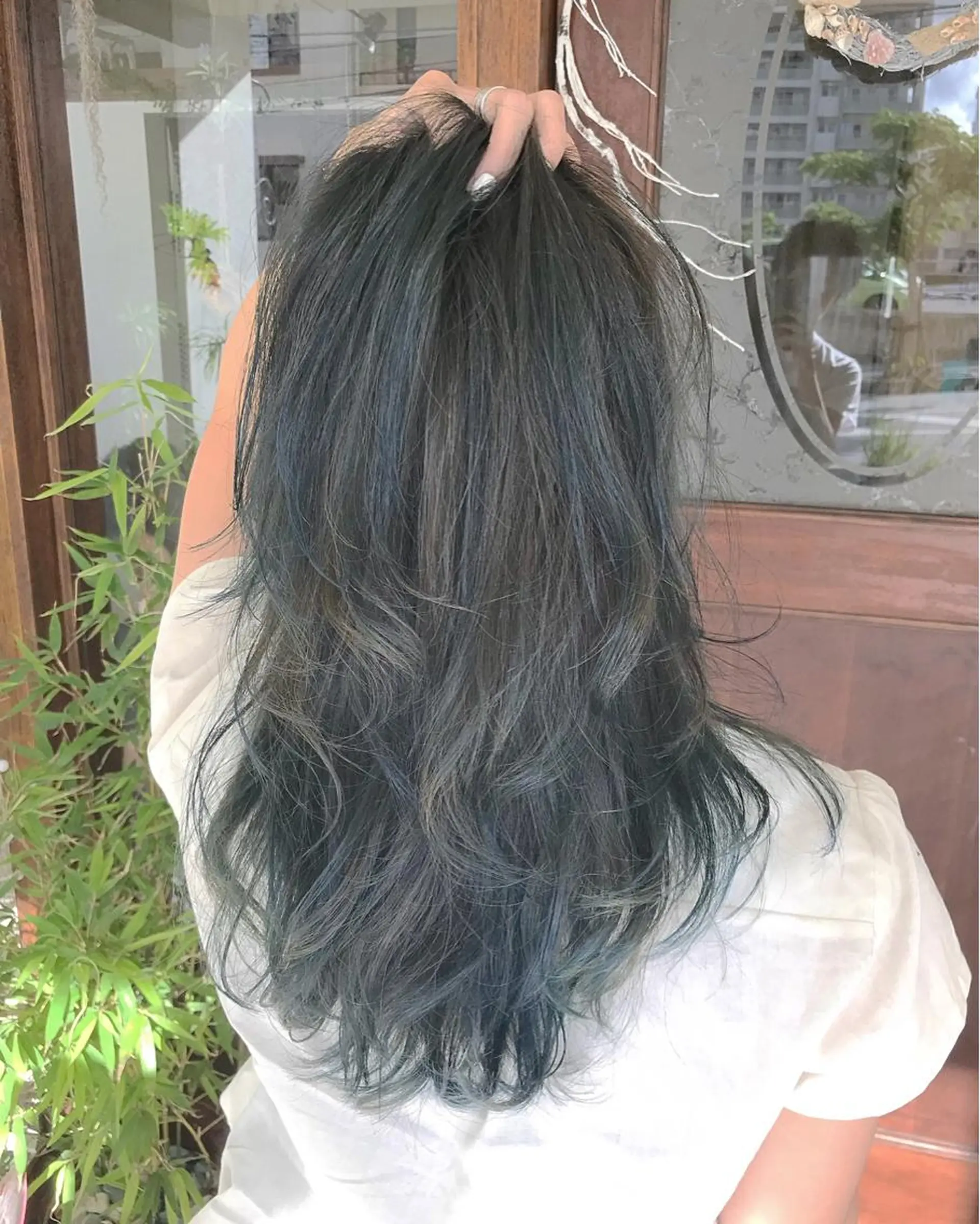 ミディアム カラー grand juteのヘアスタイル