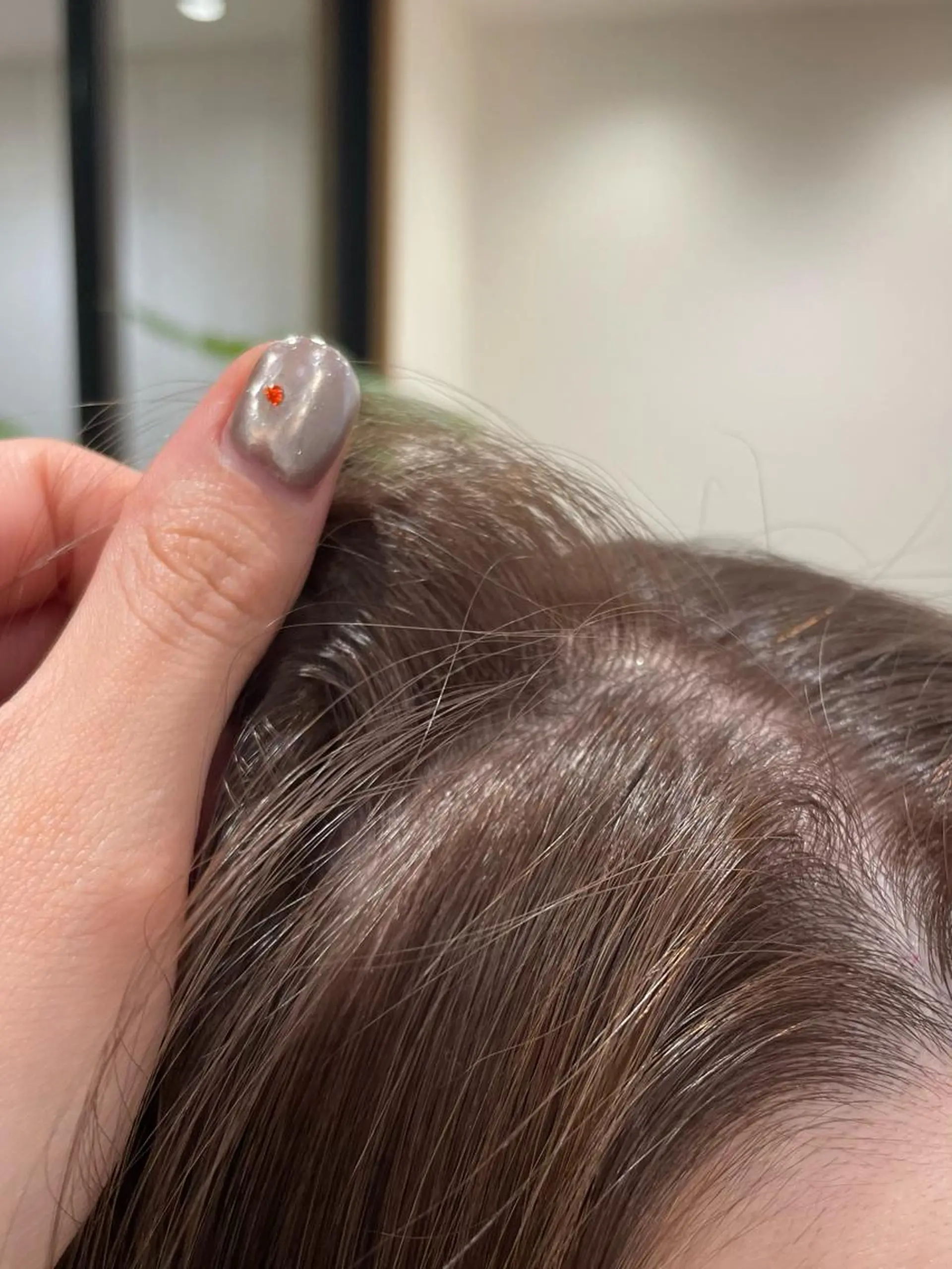 ミディアム カラー ofF élua所属・もりしま あやかのヘアスタイル