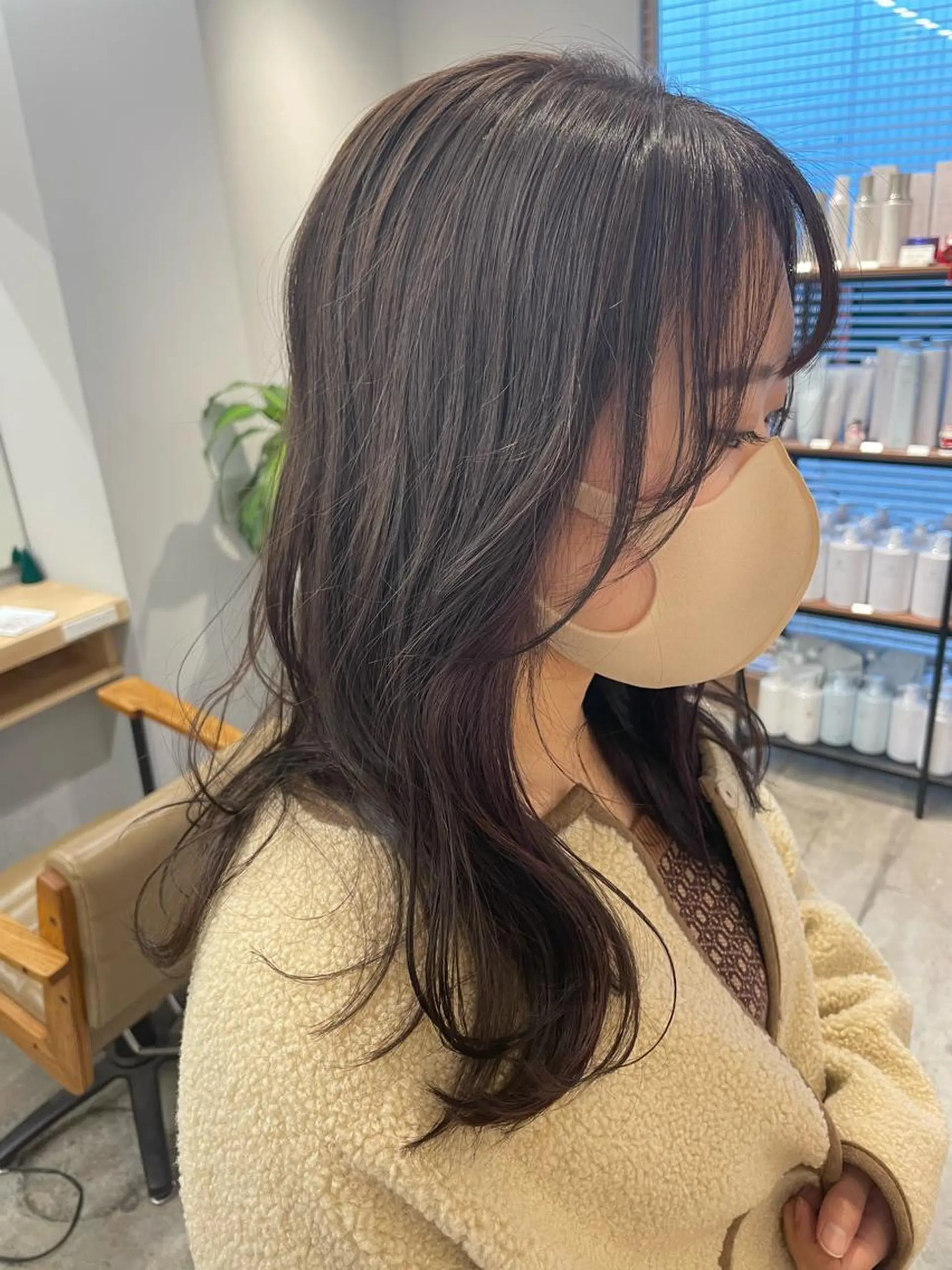 セミロング SAEKI【ior 】北千住店ブリーチのヘアスタイル