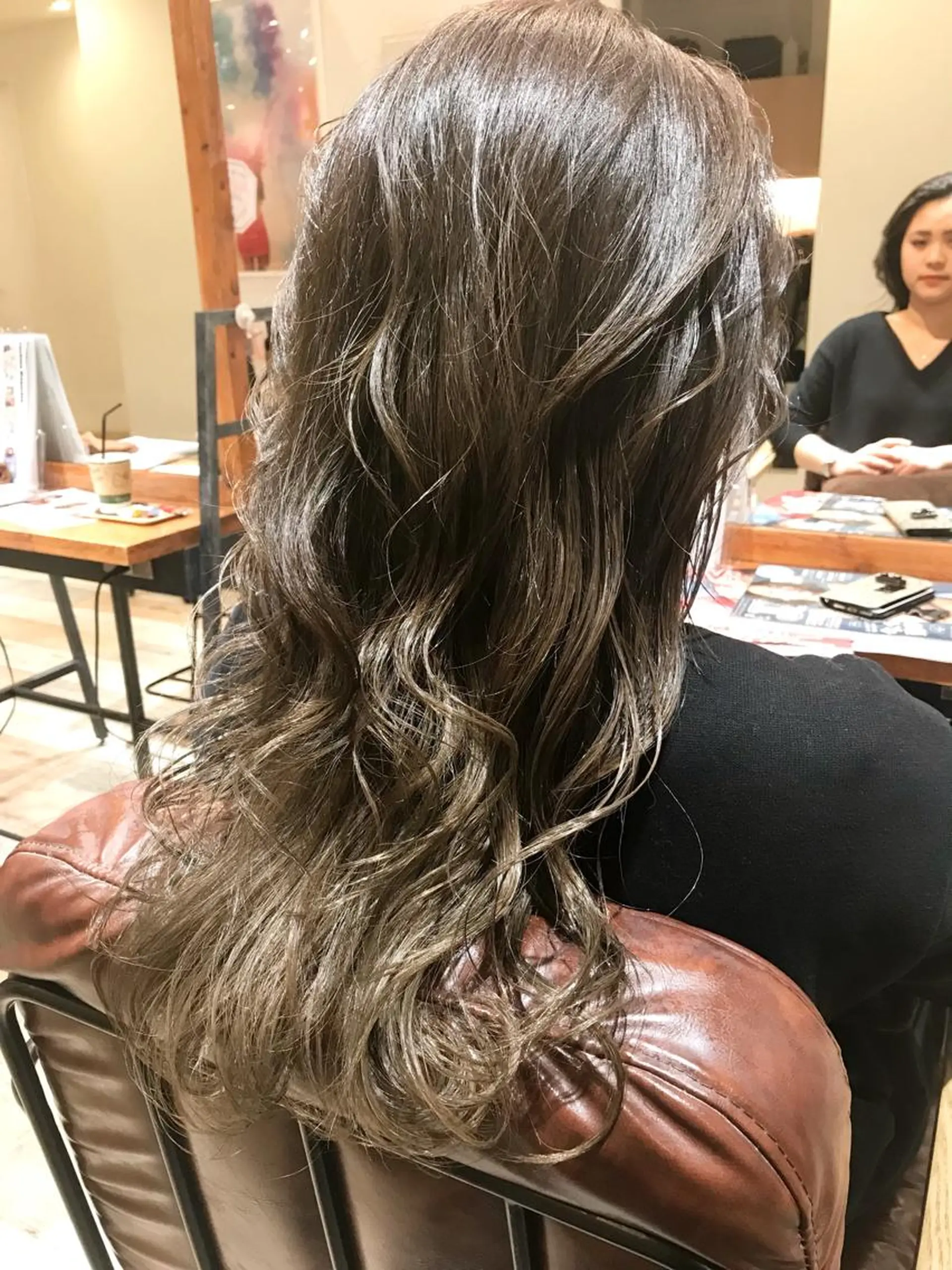 ロング カラー シールエクステ⭐️ オオミタクヤのヘアスタイル