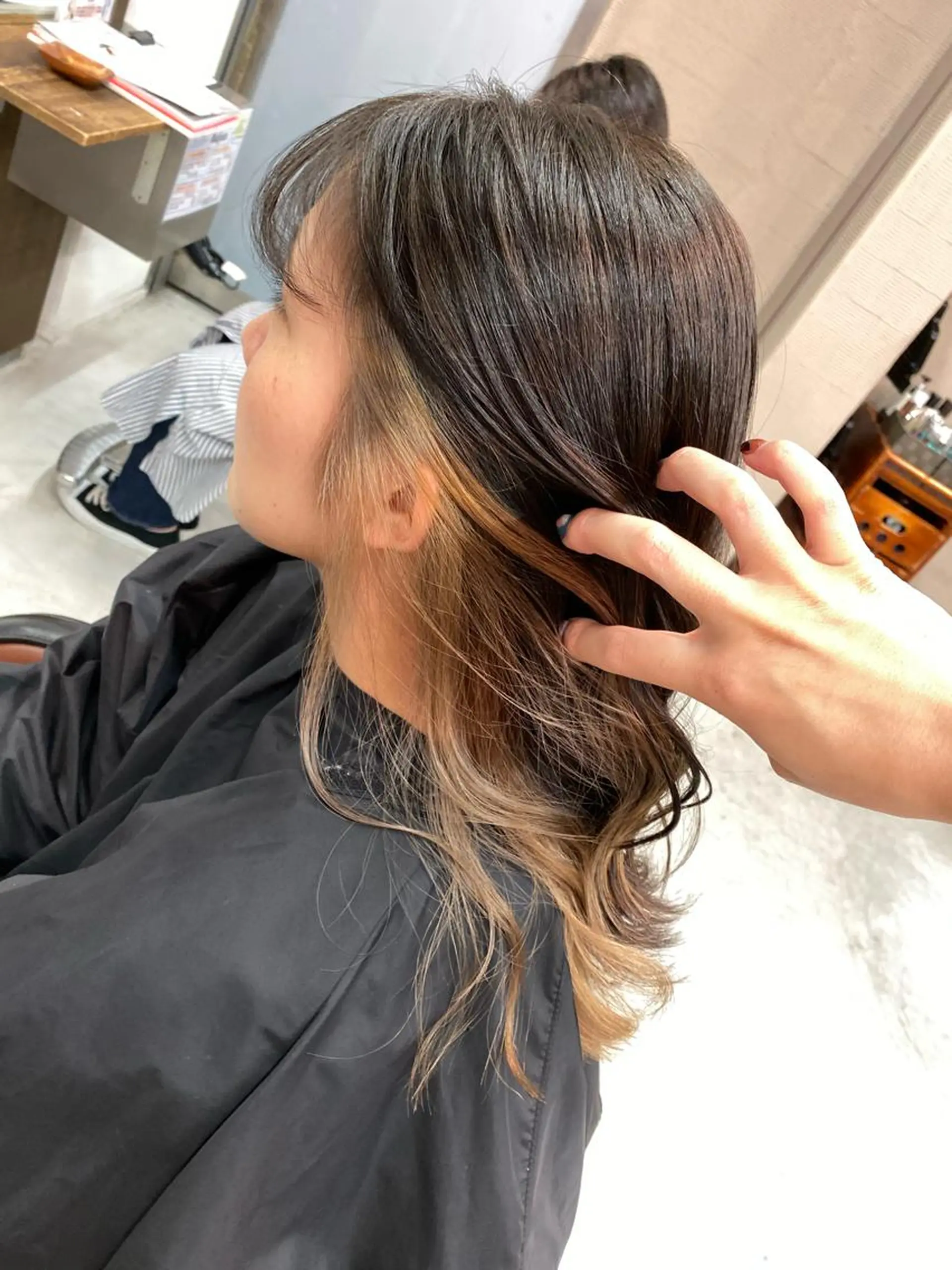 セミロング カラー ブリーチ カット ヘアカラー トリートメント 韓国風スタイル 🍓MIZUKI🍓のヘアスタイル