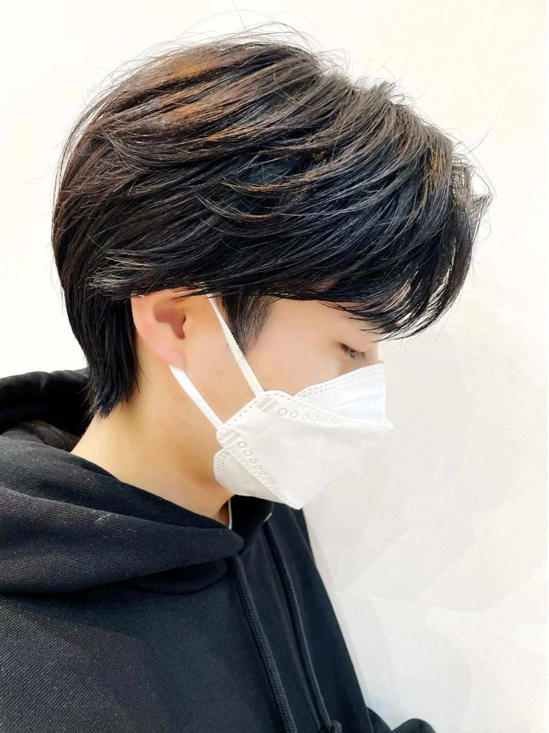 メンズ レイヤー/ショート透 明感カラー/西田祐賀のヘアスタイル