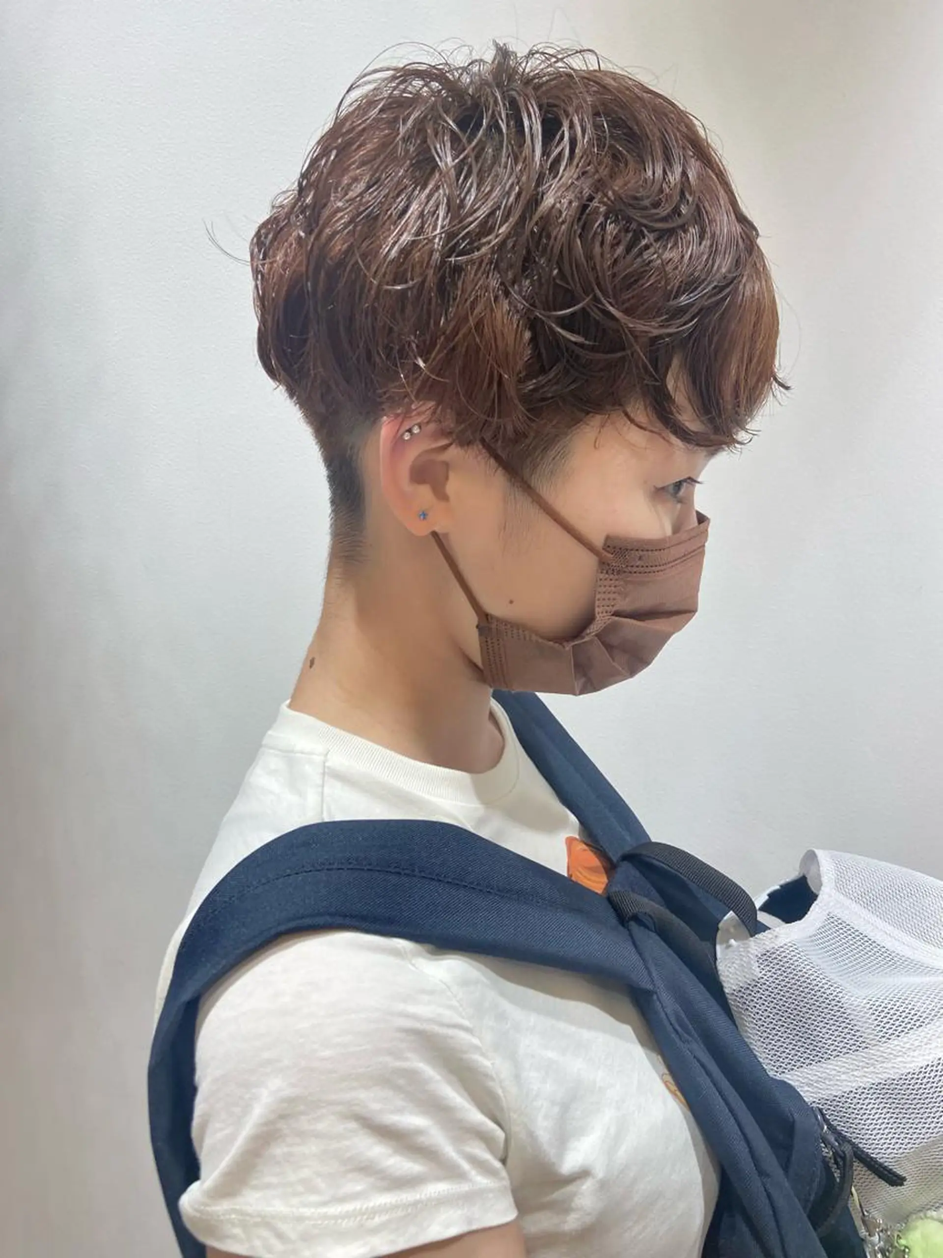 ショート カラー パーマ カット ヘアカラー パーマ 🐺ウルフ/レイヤー 似合わせ‎🤍沙羅のヘアスタイル