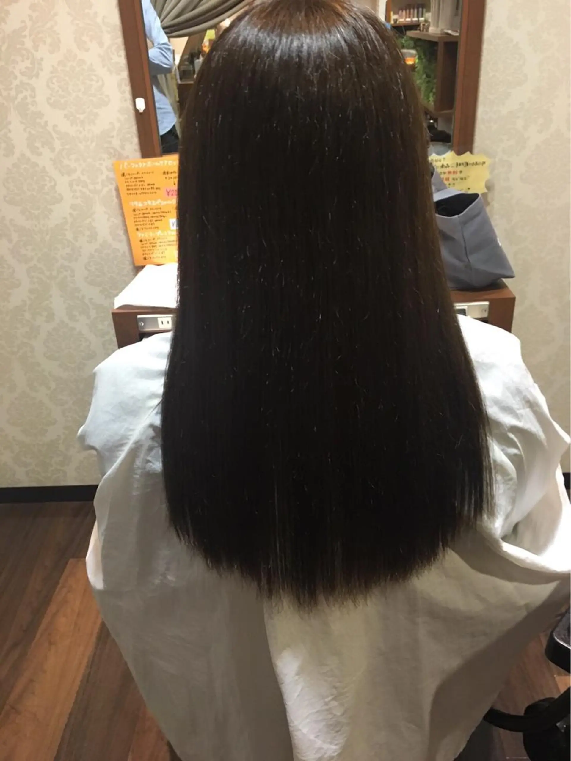 カラー アッシュ 伊藤 優希のヘアスタイル