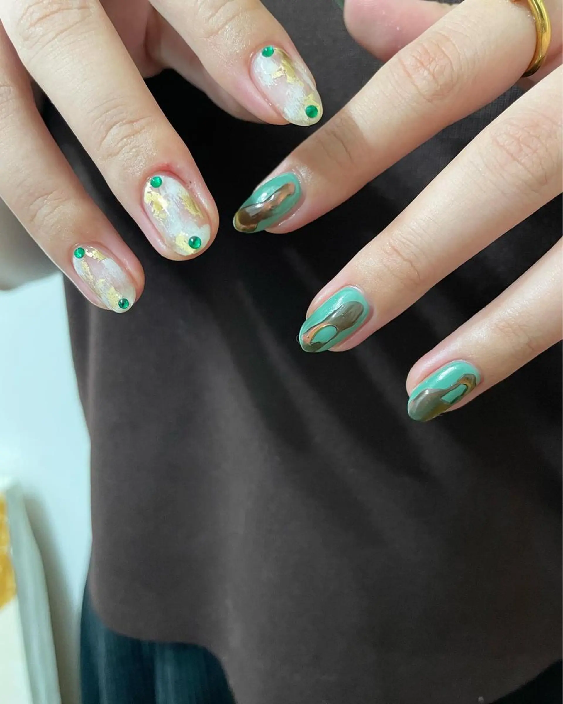 ネイル ストーンネイル ハンドネイル フットネイル kiii.__ ✴︎*のネイルデザイン