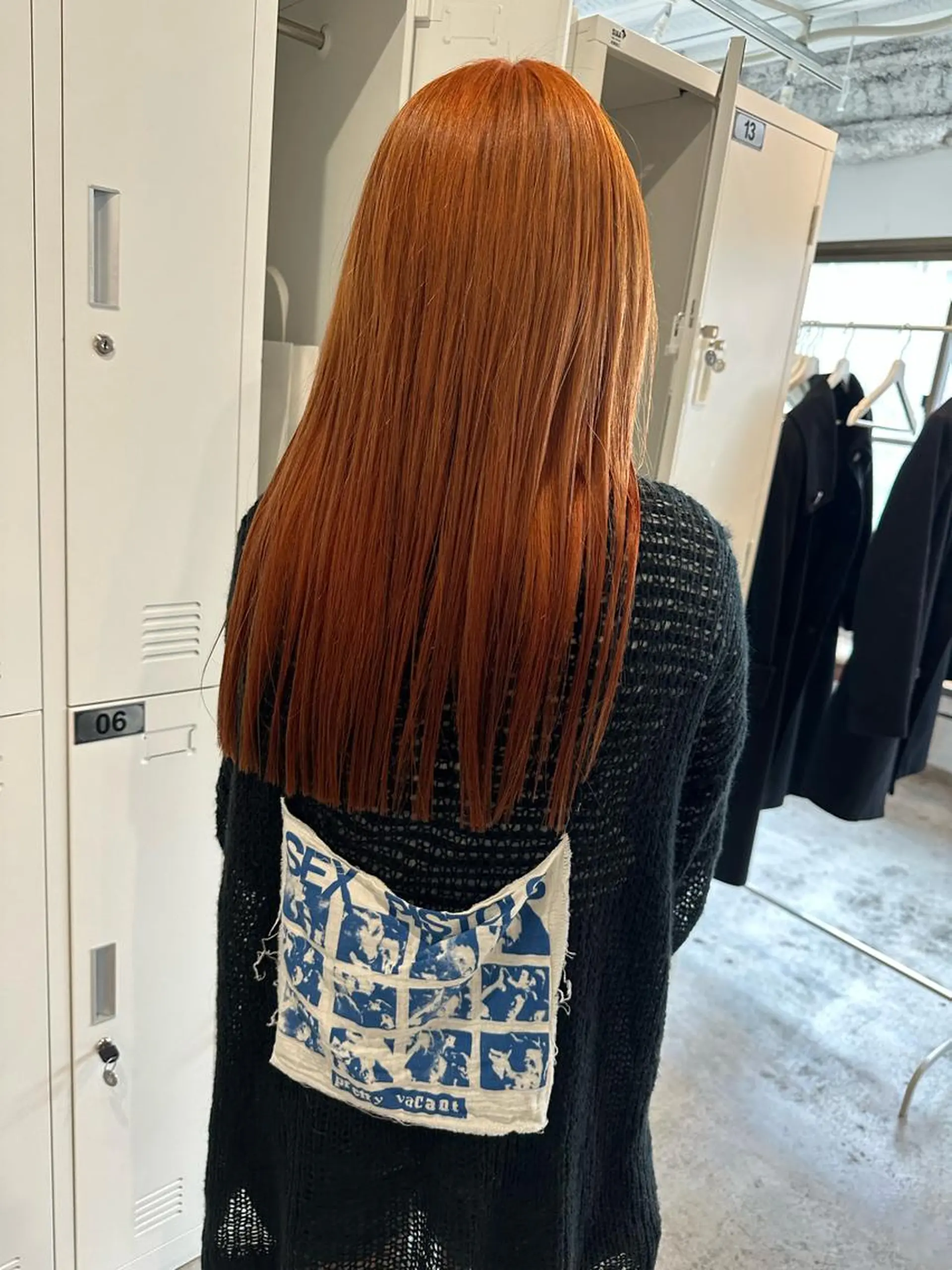 ロング カラー ブリーチ オレンジ ロング カット ヘアカラー トリートメント 中目黒🌼 🌼ハナのヘアスタイル