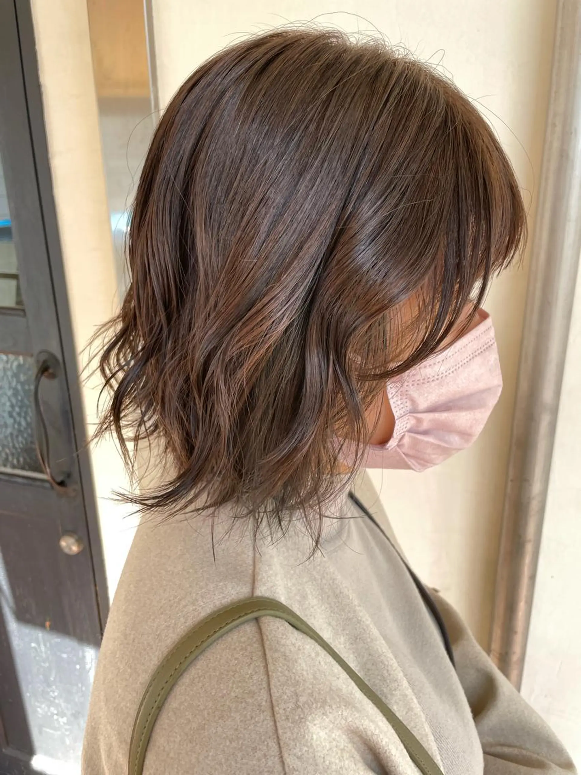 ミディアム 栗林 茉那のヘアスタイル