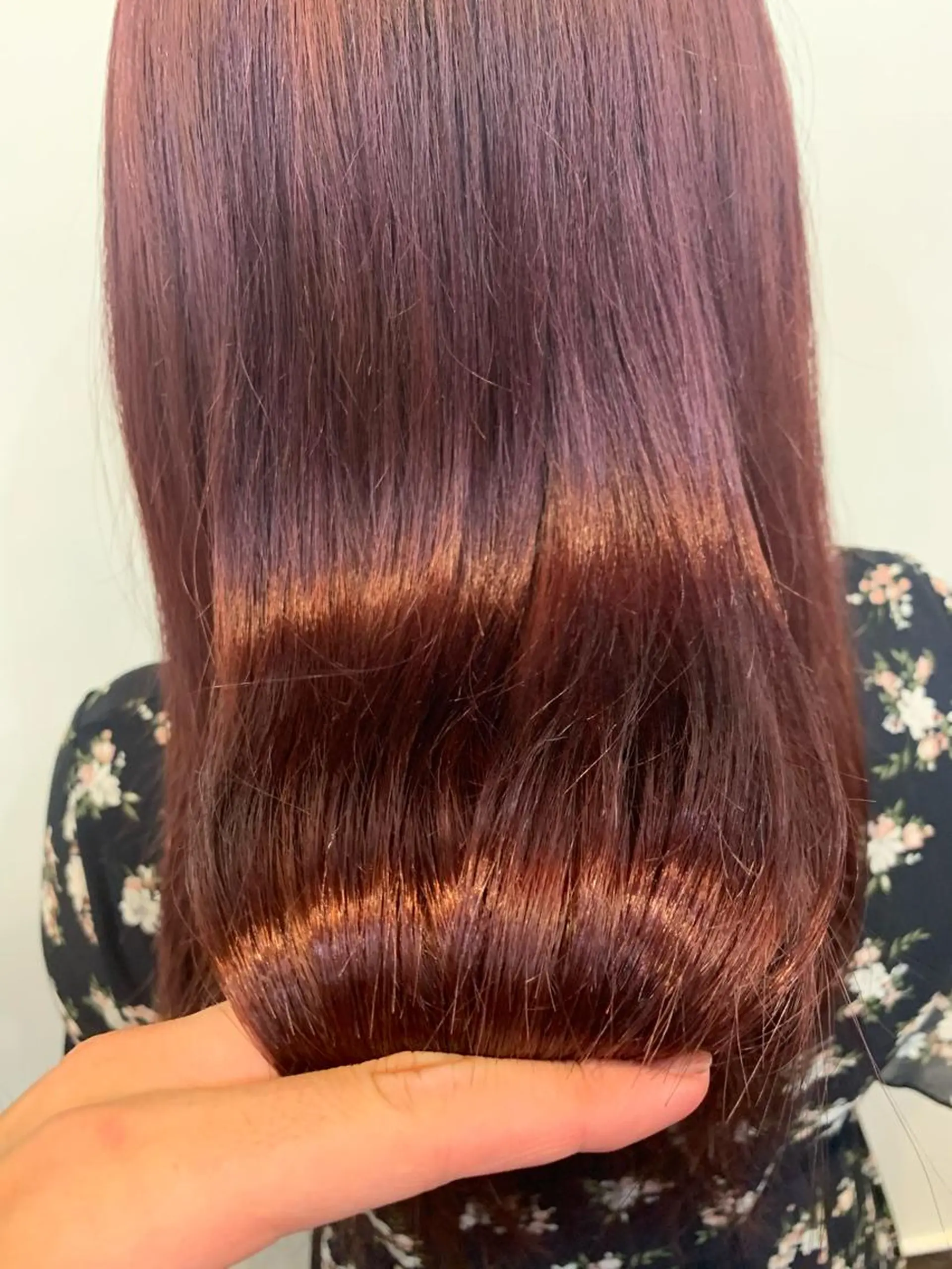 ロング カラー ブリーチ レッドカラー FLAGS YAMATOのヘアスタイル