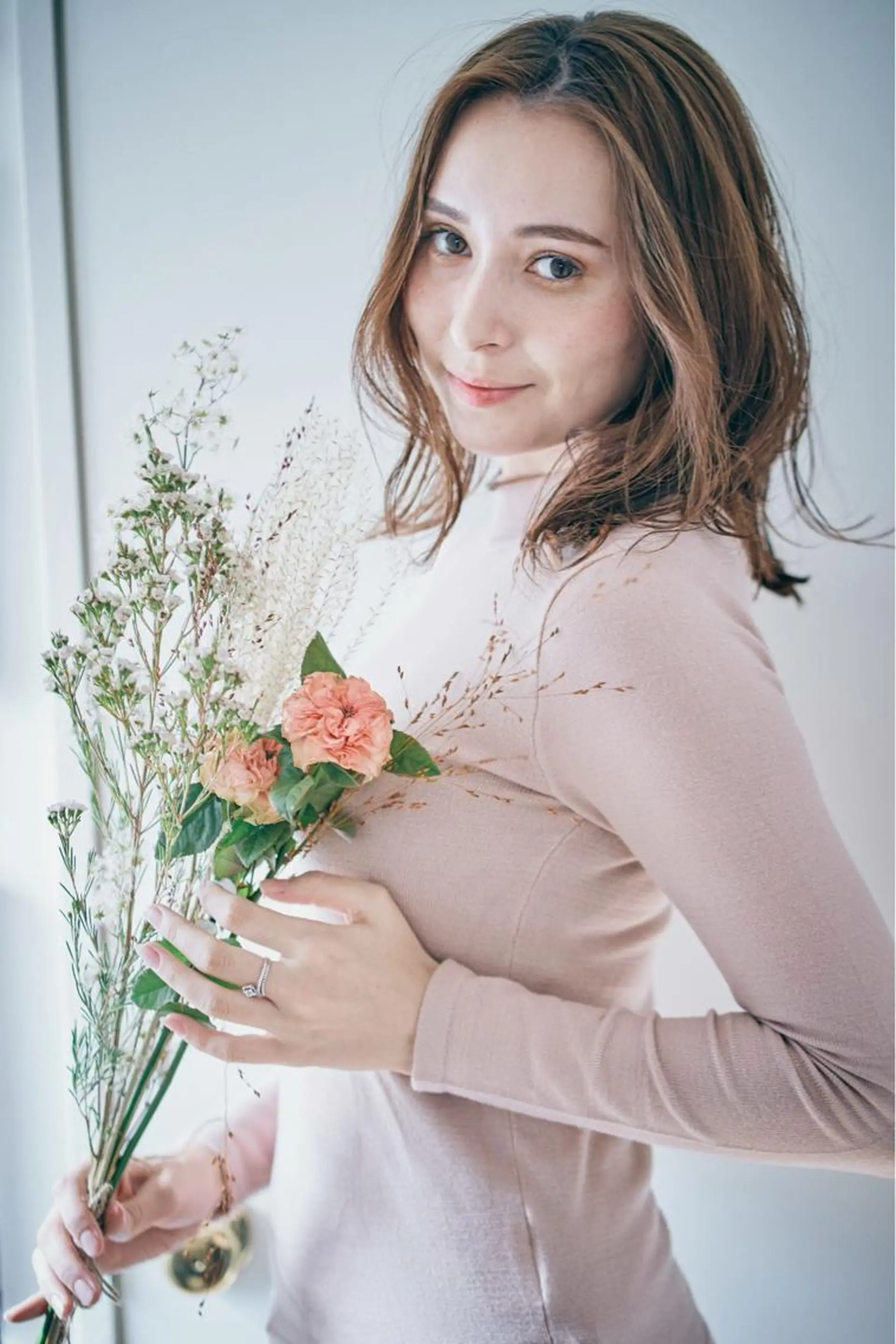 ミディアム カラー ヘアアレンジ 仲間 菜々世のヘアスタイル