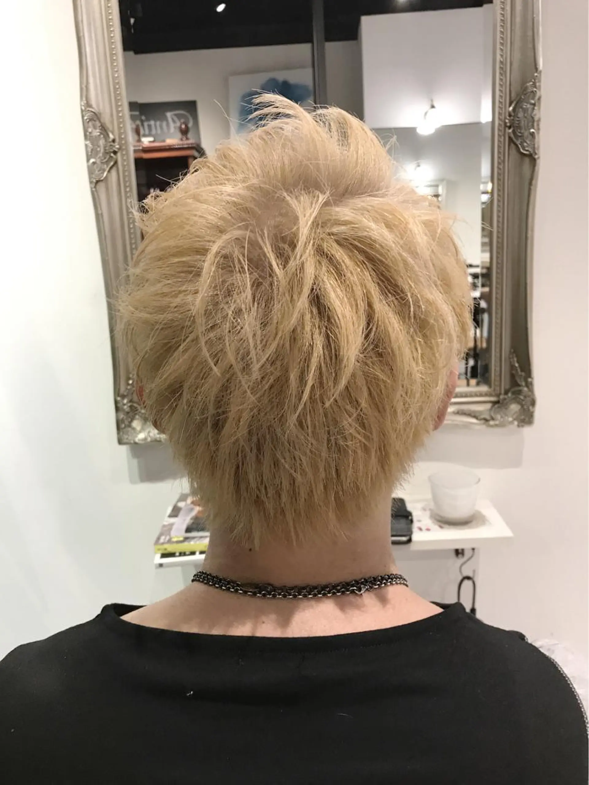 ショート カラー メンズ メンズブリーチ ブリーチ パープルカラー パパで店長な戸田 健治【ショートヘア】のヘアスタイル