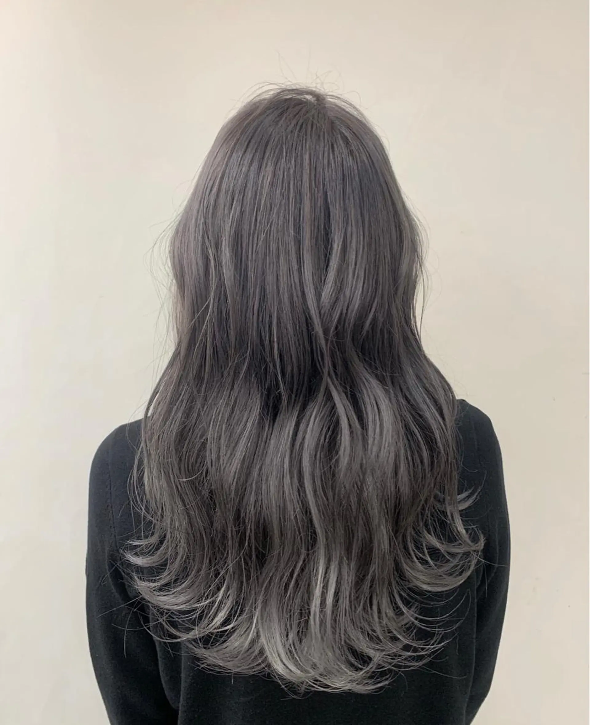 セミロング カラー インク 美容院のヘアスタイル