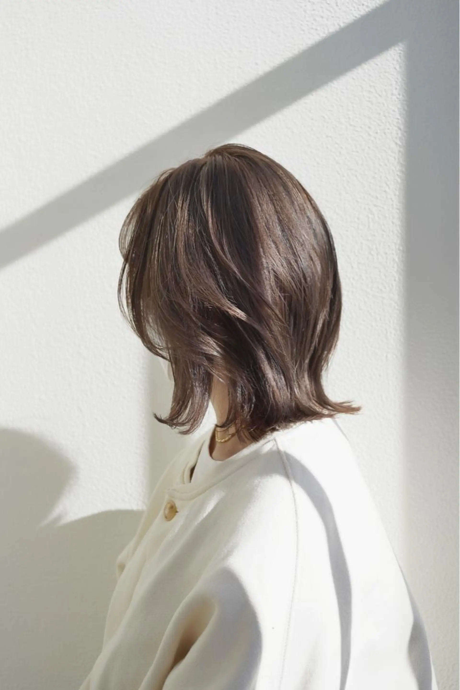 ショート カラー ボブレイヤー ブラウンカラー ボブ くびれヘア レイヤーカット メンズ特化 パーマ/オザワのヘアスタイル