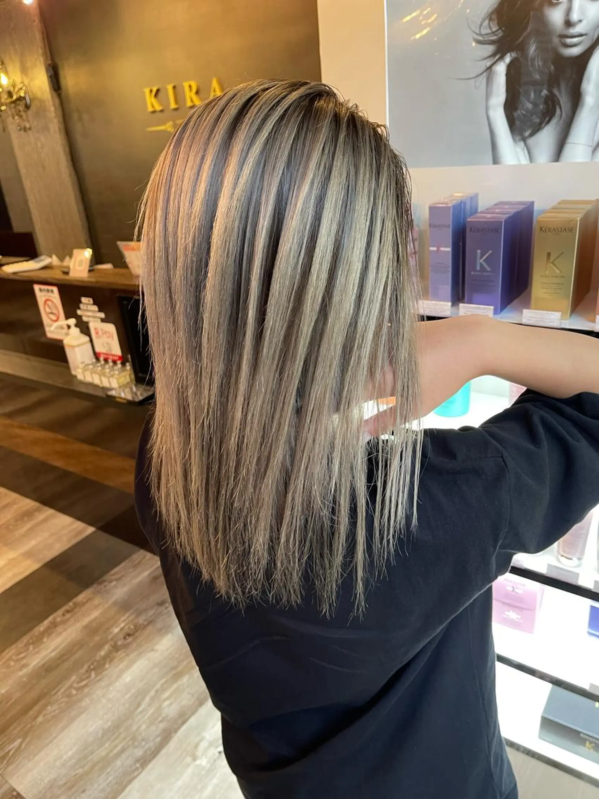 セミロング KIRA スズキ タクヤ／店長のヘアスタイル