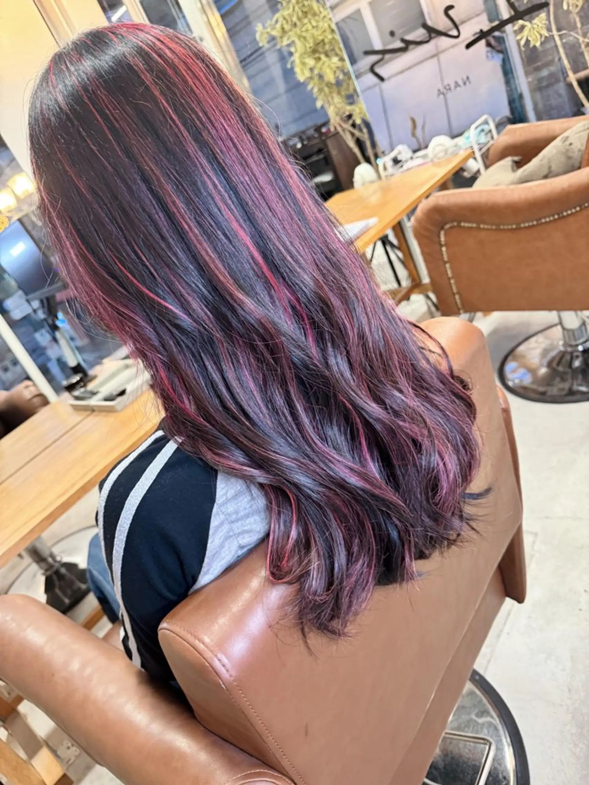 セミロング 髪質改善カラー特化 ルイス奈良のヘアスタイル