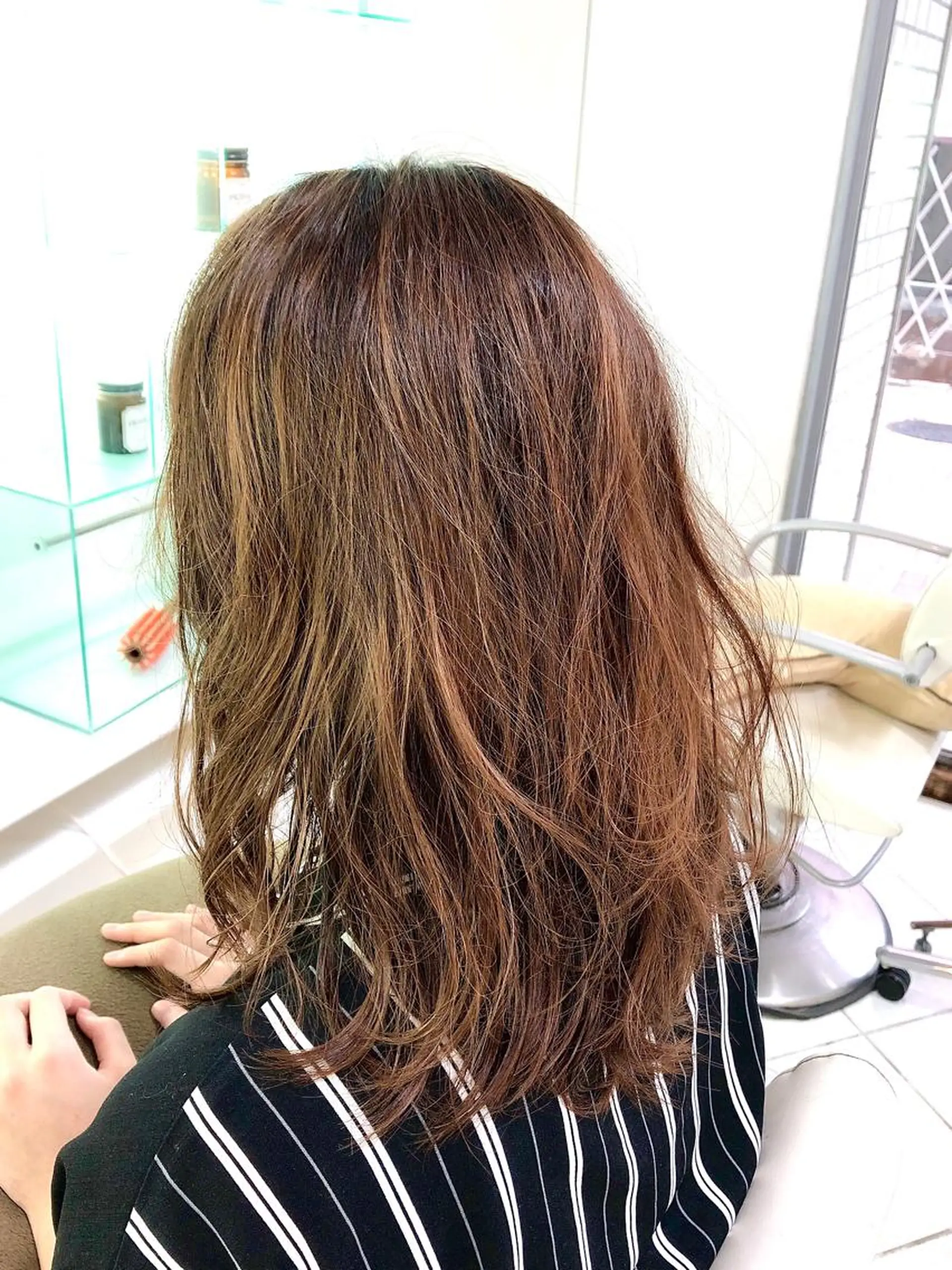 ミディアム パーマ 保住 亮太のヘアスタイル