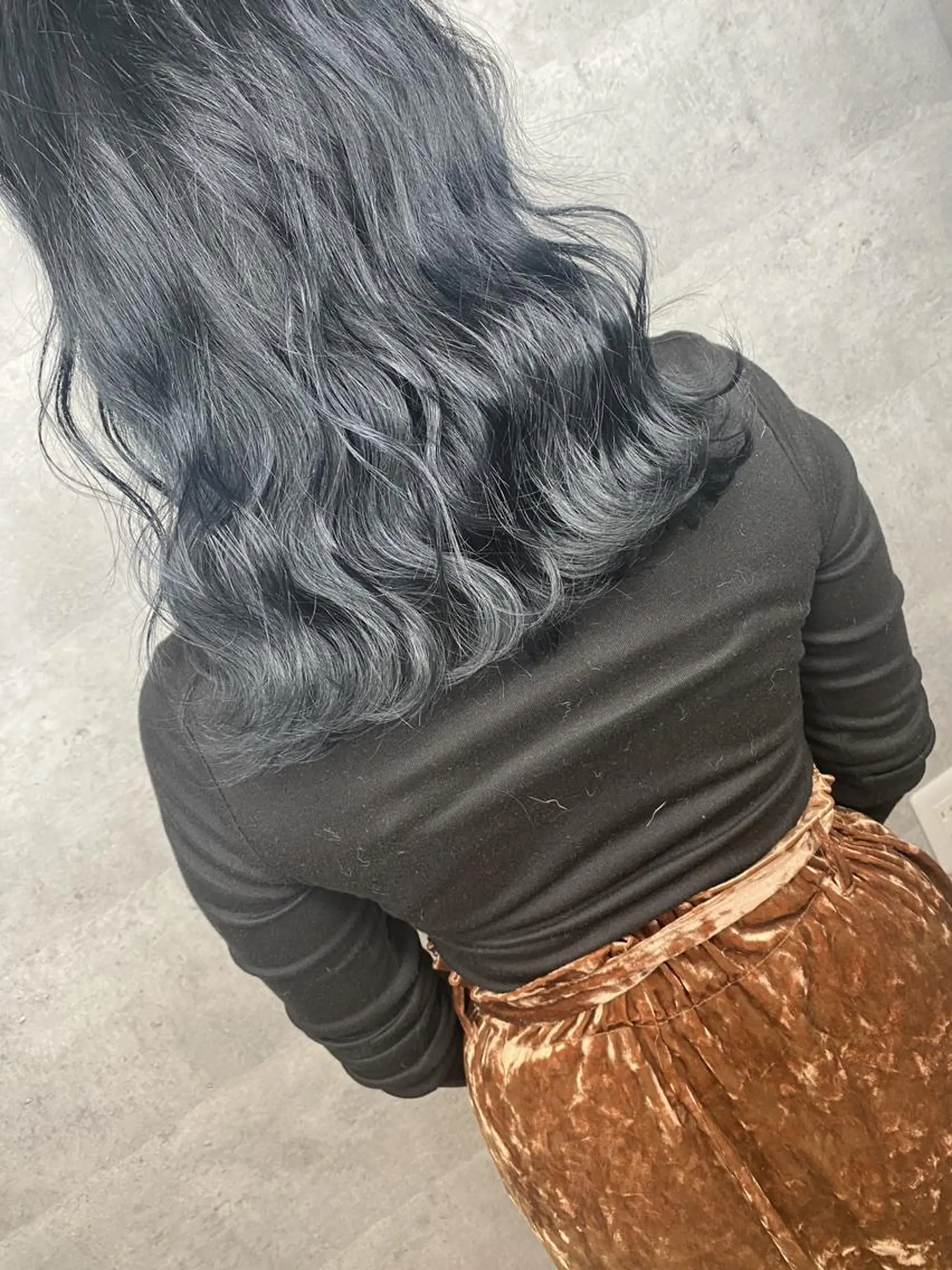 ミディアム カラー _WHITE 天王寺のヘアスタイル