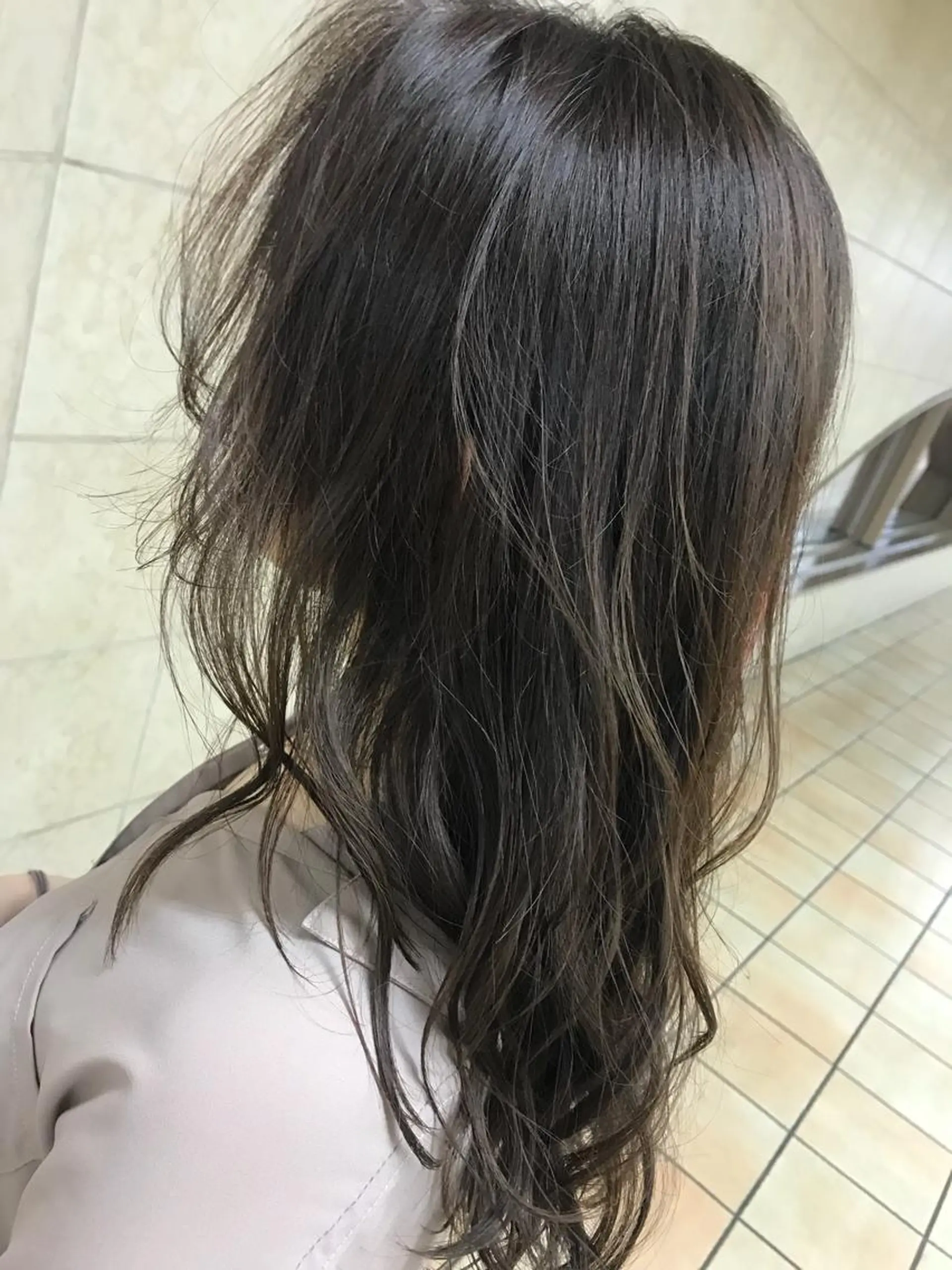 ミディアム カラー カット ヘアカラー トリートメント 菅村 勇亮のヘアスタイル