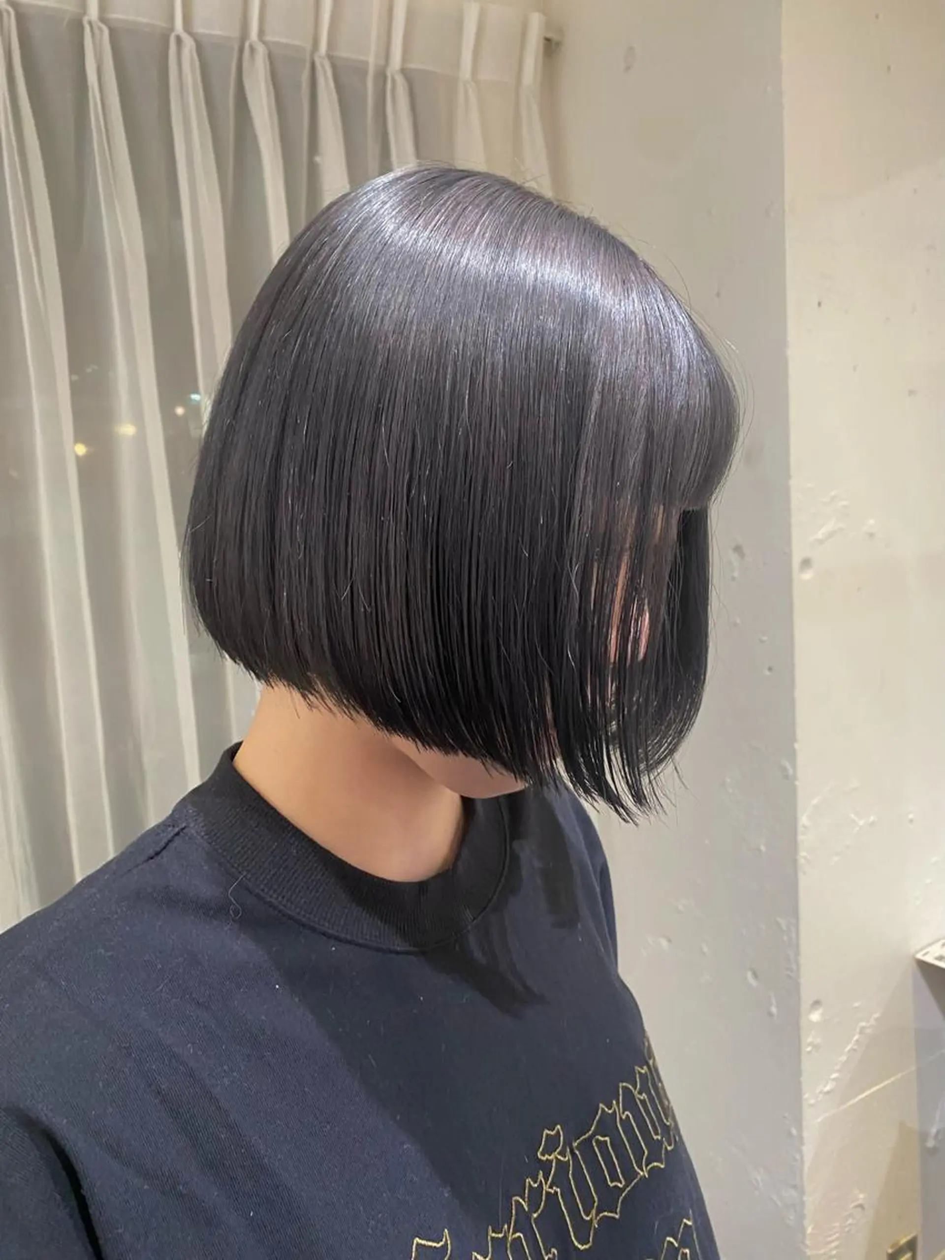 ショート カラー カット ヘアカラー トリートメント 梅田ハイトーン チダ ヒナノのヘアスタイル