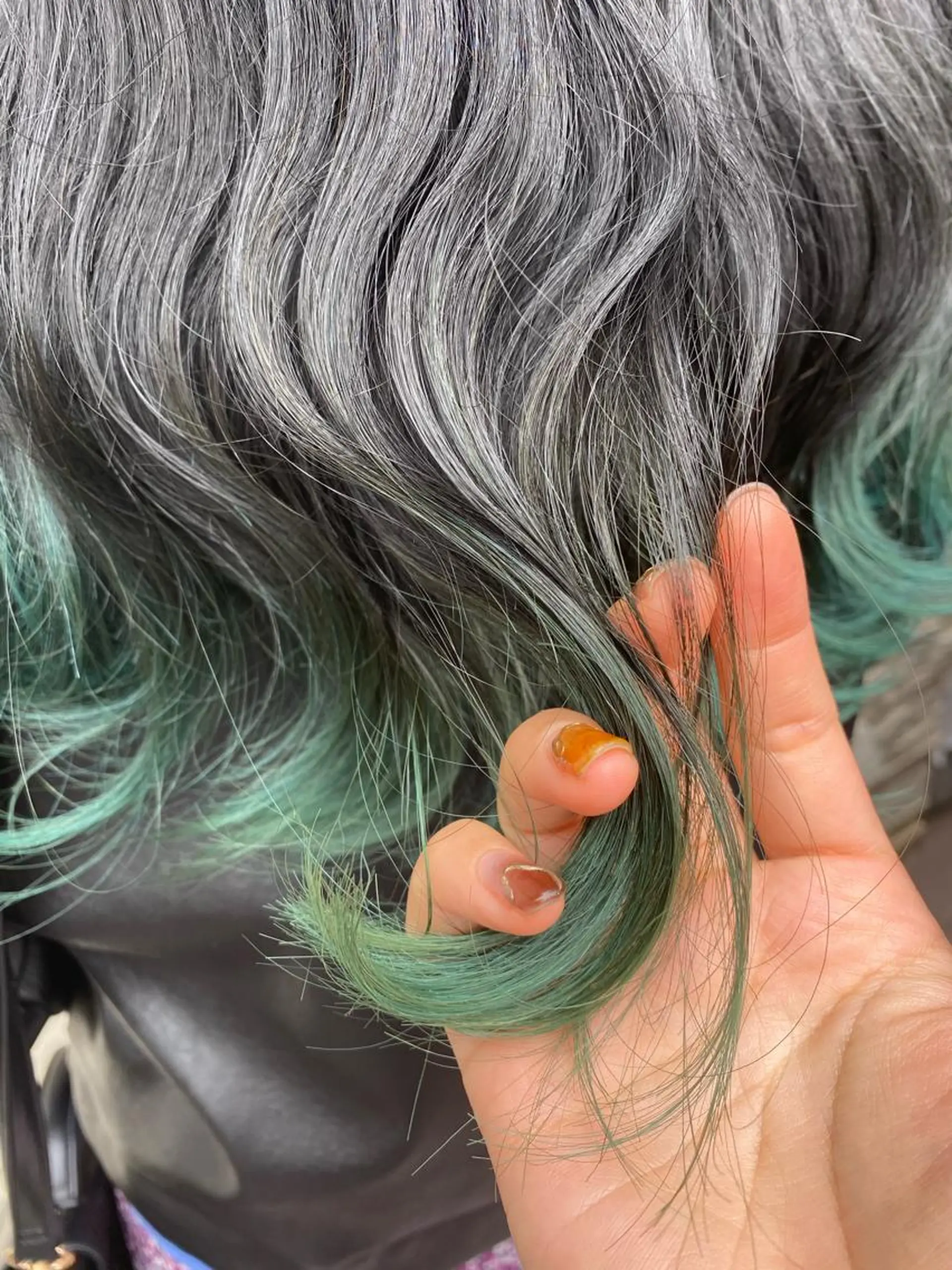 セミロング カラー 透明感カラーブリーチ 🌼シゲモトアヤ🌼のヘアスタイル