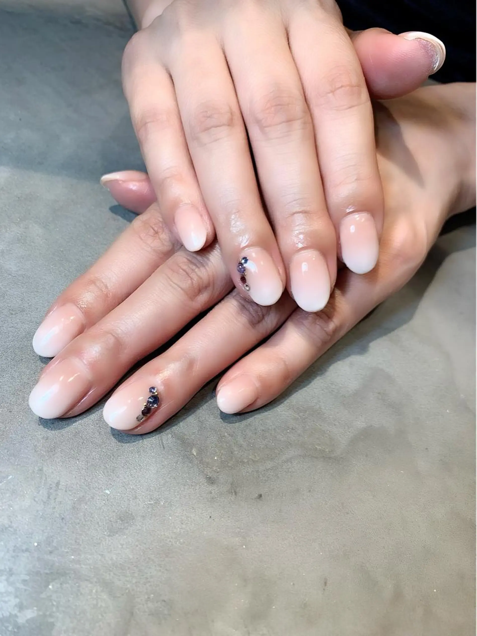 ネイル アトリエ・マリス所属・福与 美幸のネイルデザイン