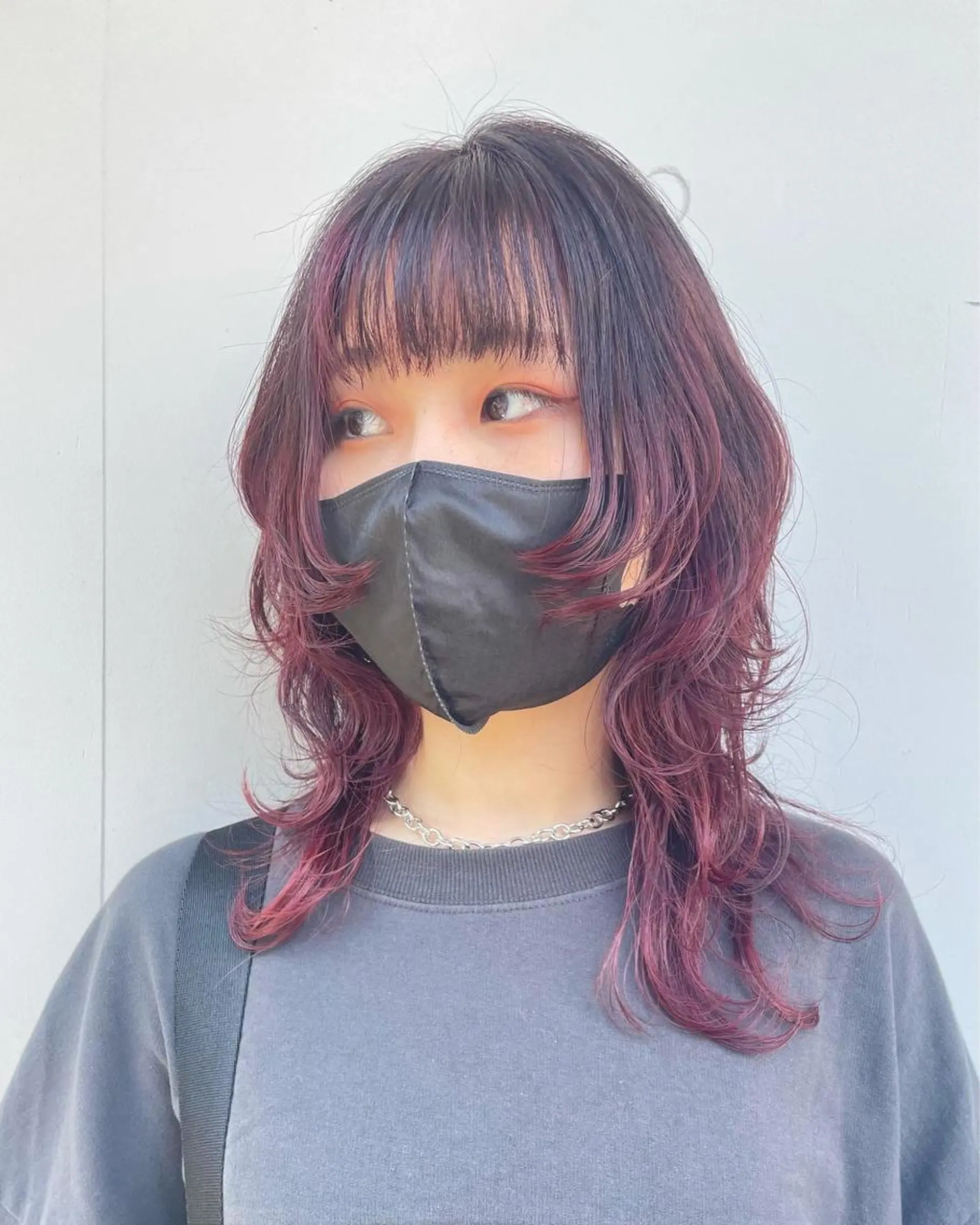 セミロング カラー アディクシーカラー ブリーチ ケアブリーチ ダブルカラー イヤリングカラー カット ヘアカラー トリートメント もにか🌞原宿/渋谷 🌝ブリーチカラーのヘアスタイル