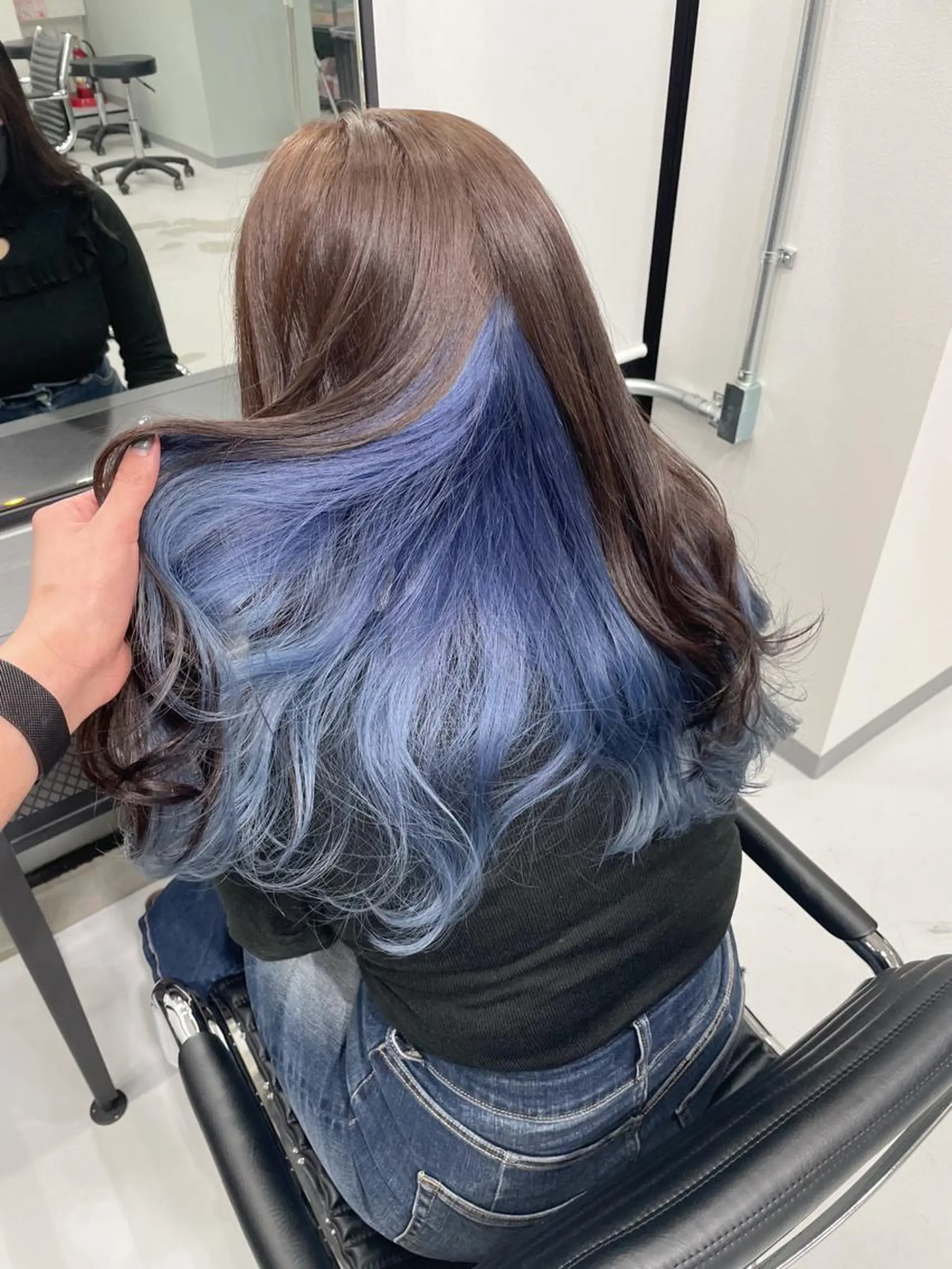 カラー ヘアカラー 尾形 日和のヘアスタイル