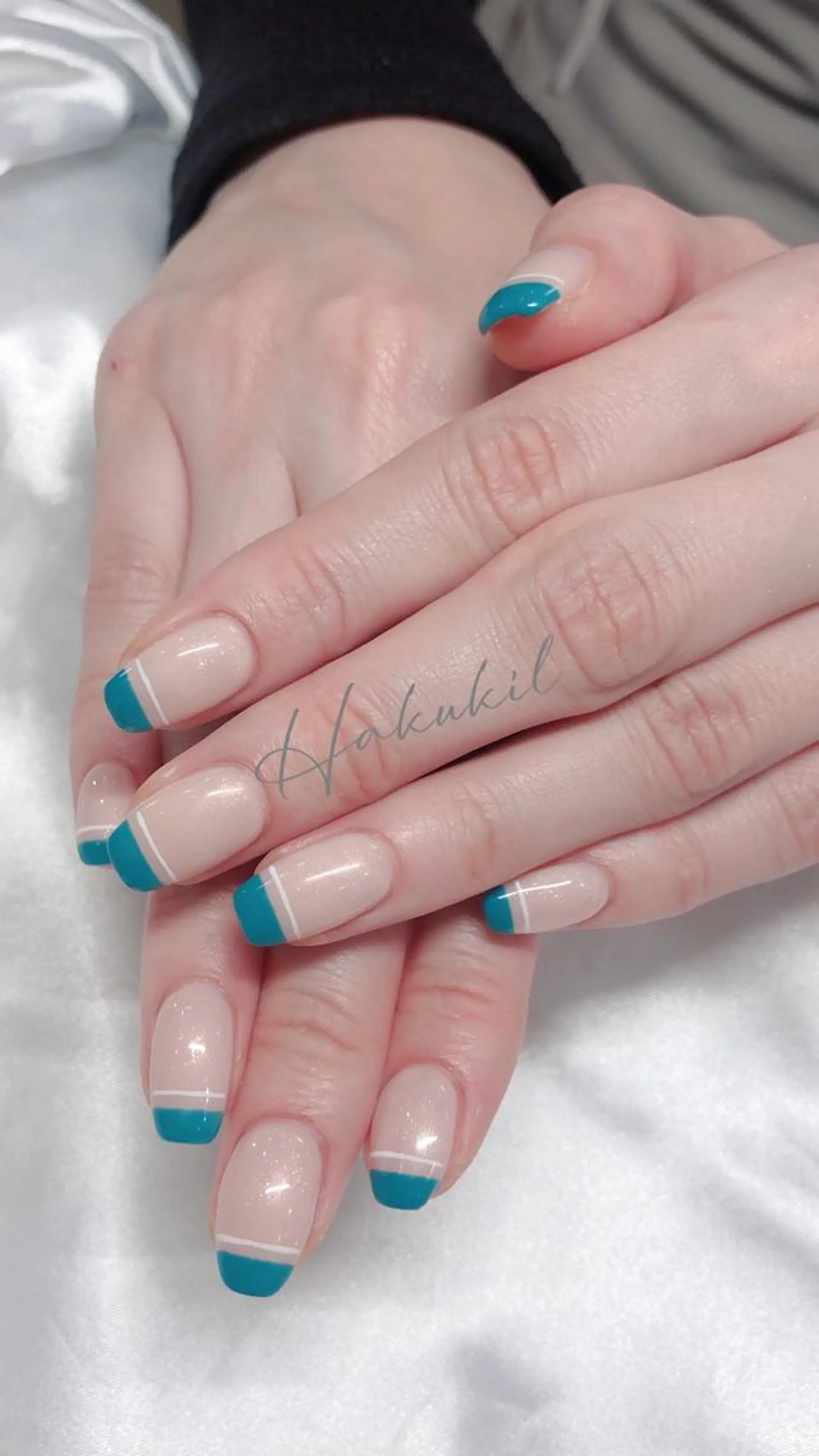 ネイル ハンドネイル ハンドケア ハク キのネイルデザイン