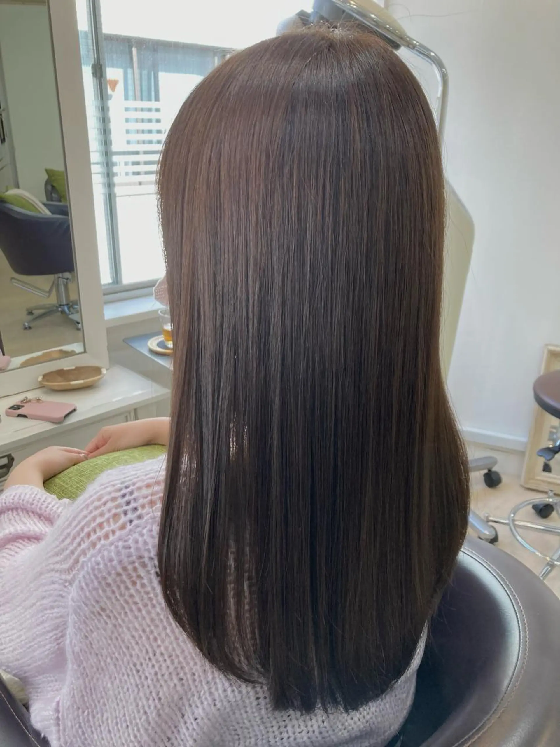 セミロング カラー カット ヘアカラー 韓国風⭐️くびれヘア 🍀高津かえでのヘアスタイル